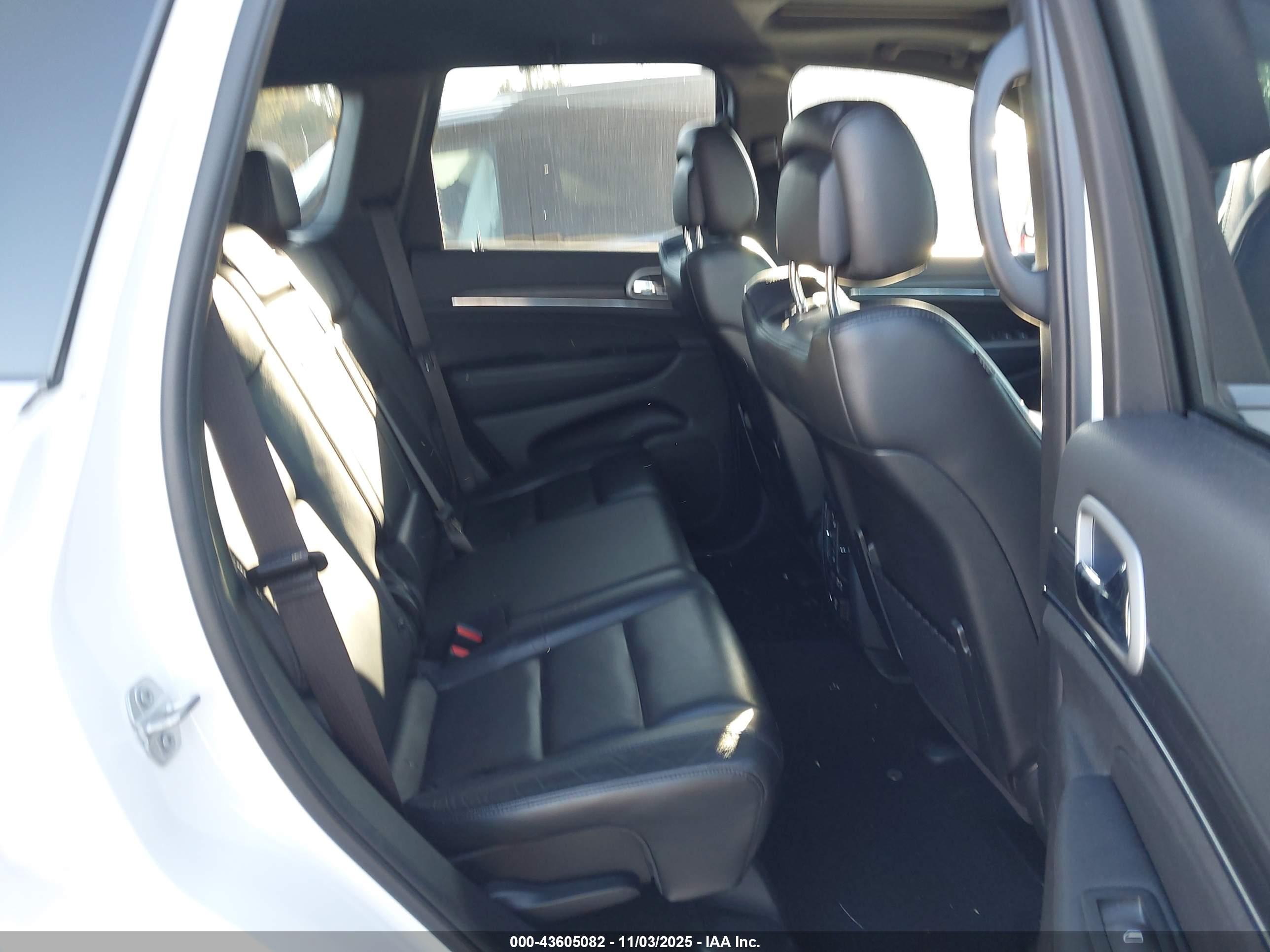 JEEP GRAND image 8