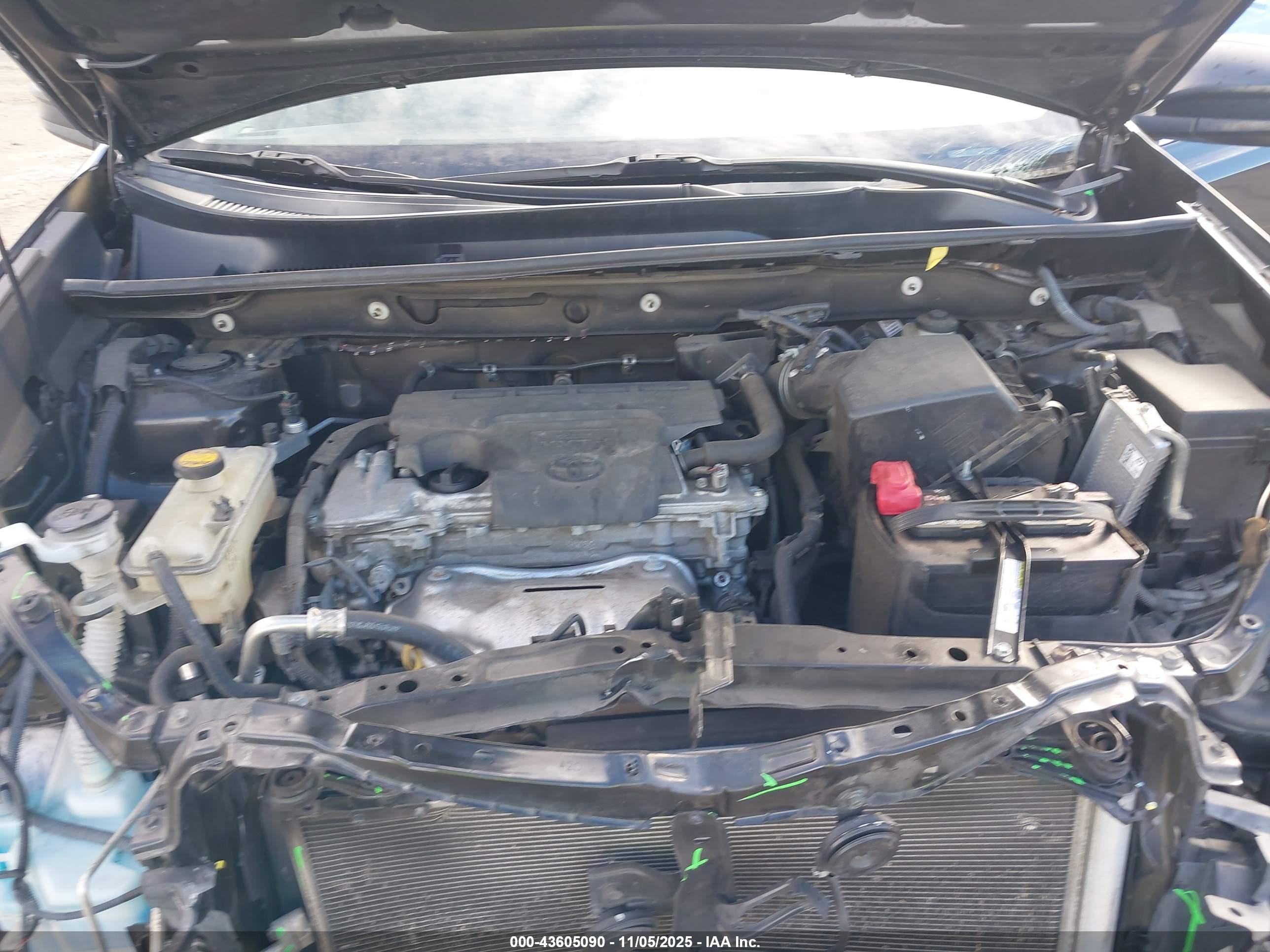 TOYOTA RAV4 image 10