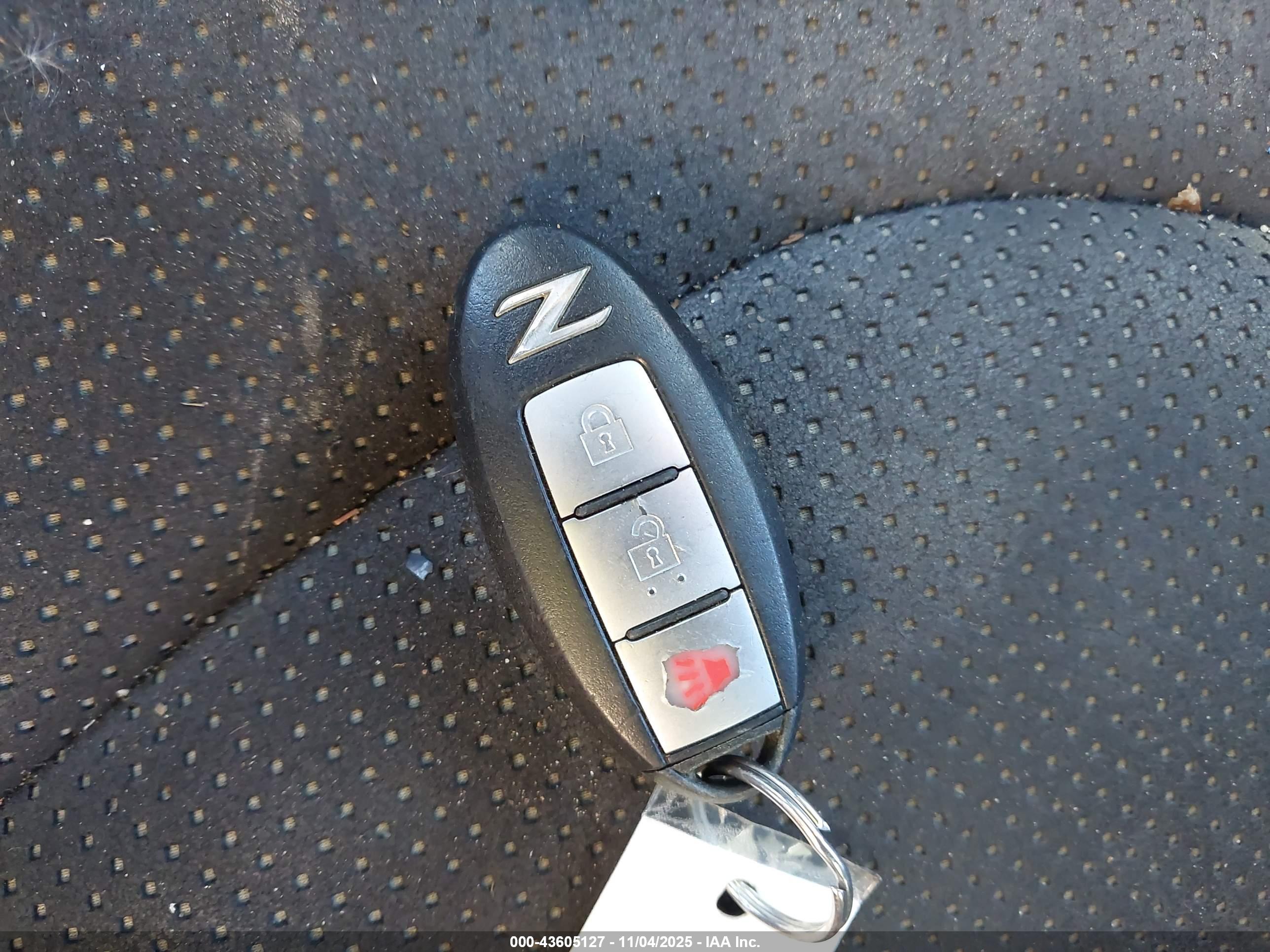 NISSAN 370Z image 11