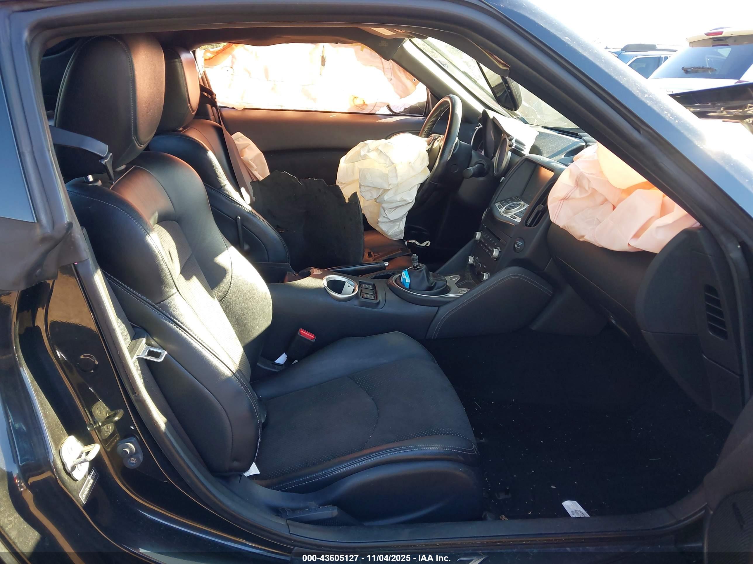 NISSAN 370Z image 5
