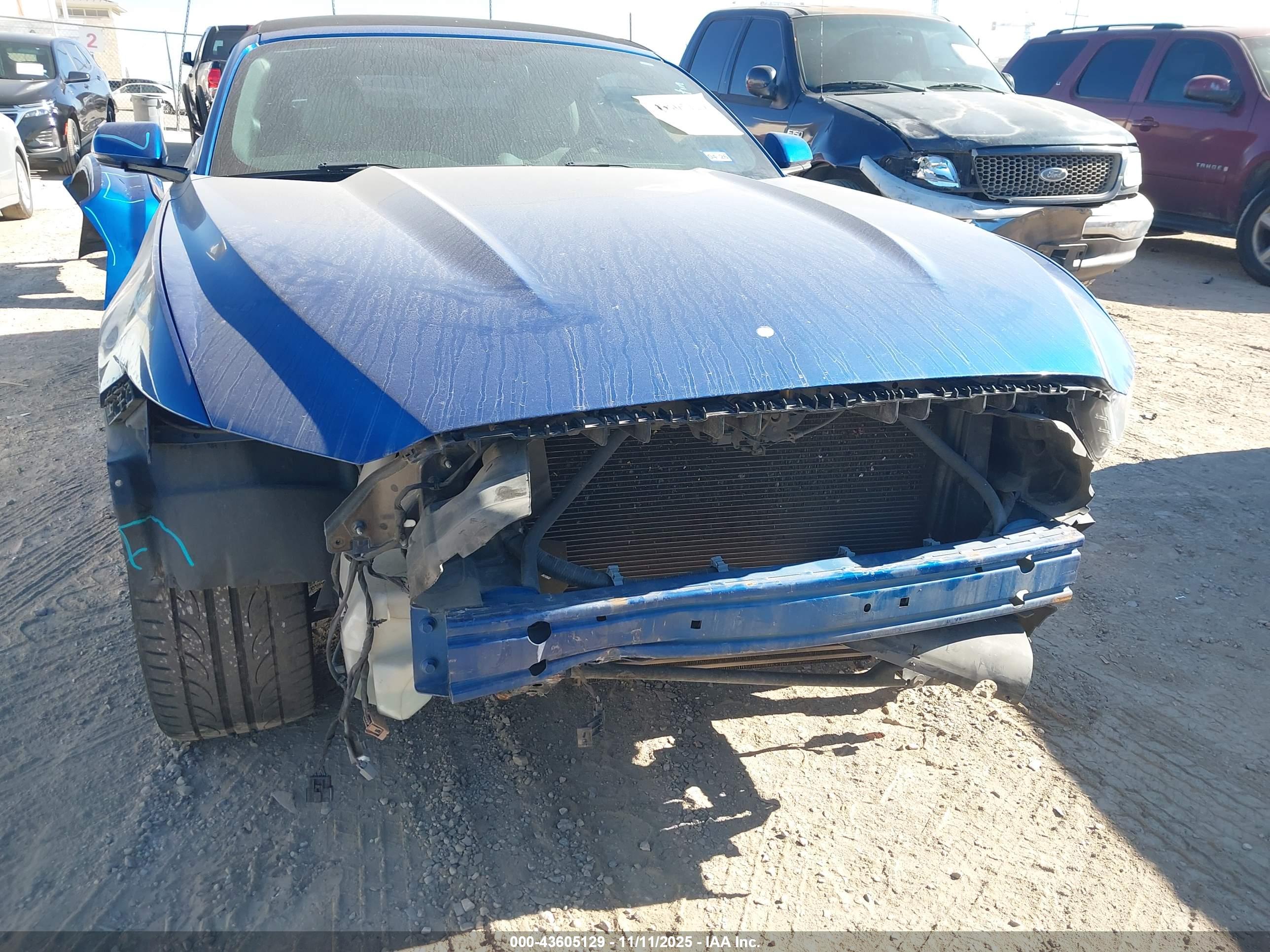 FORD MUSTANG image 6