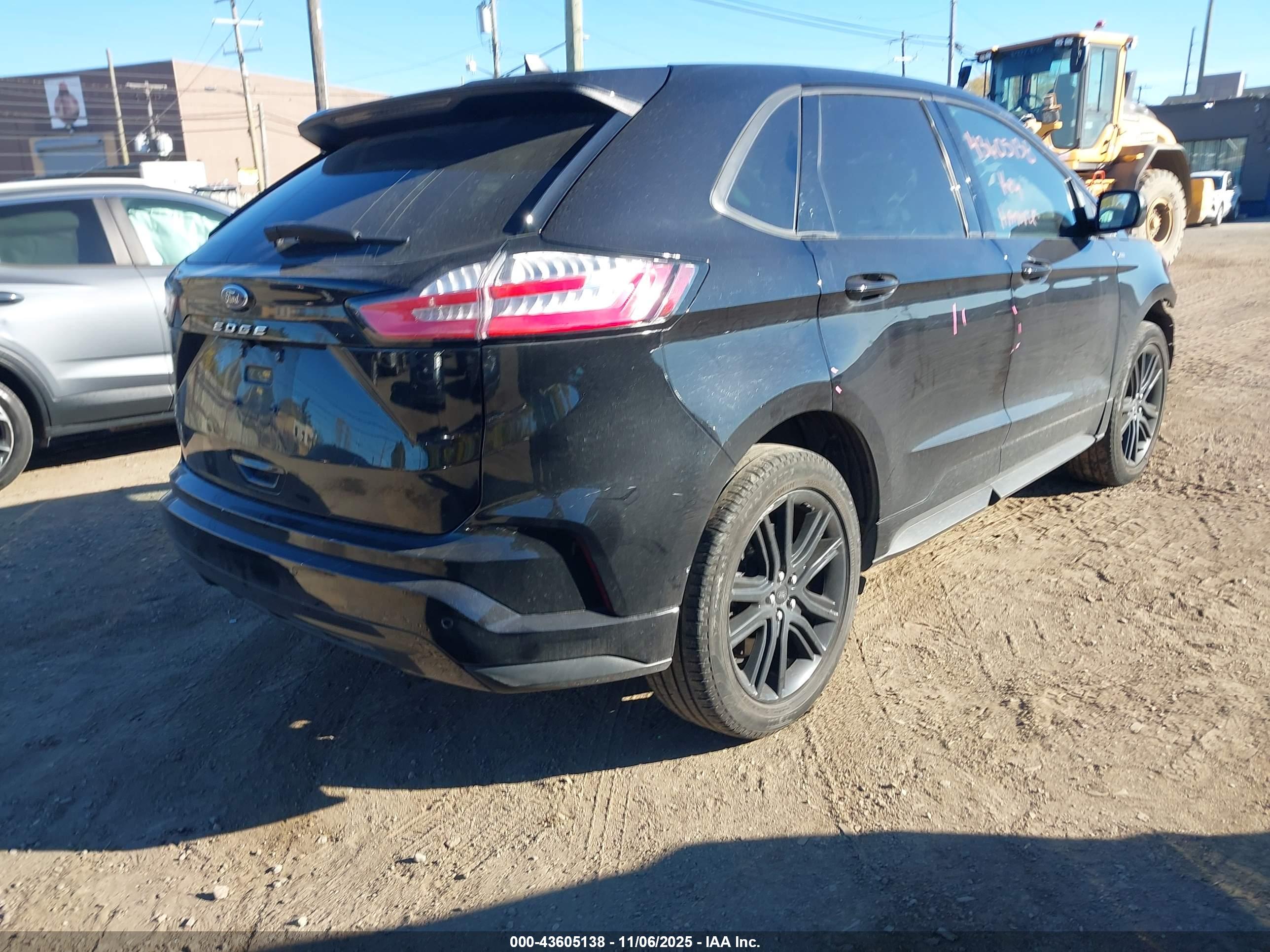 FORD EDGE image 4