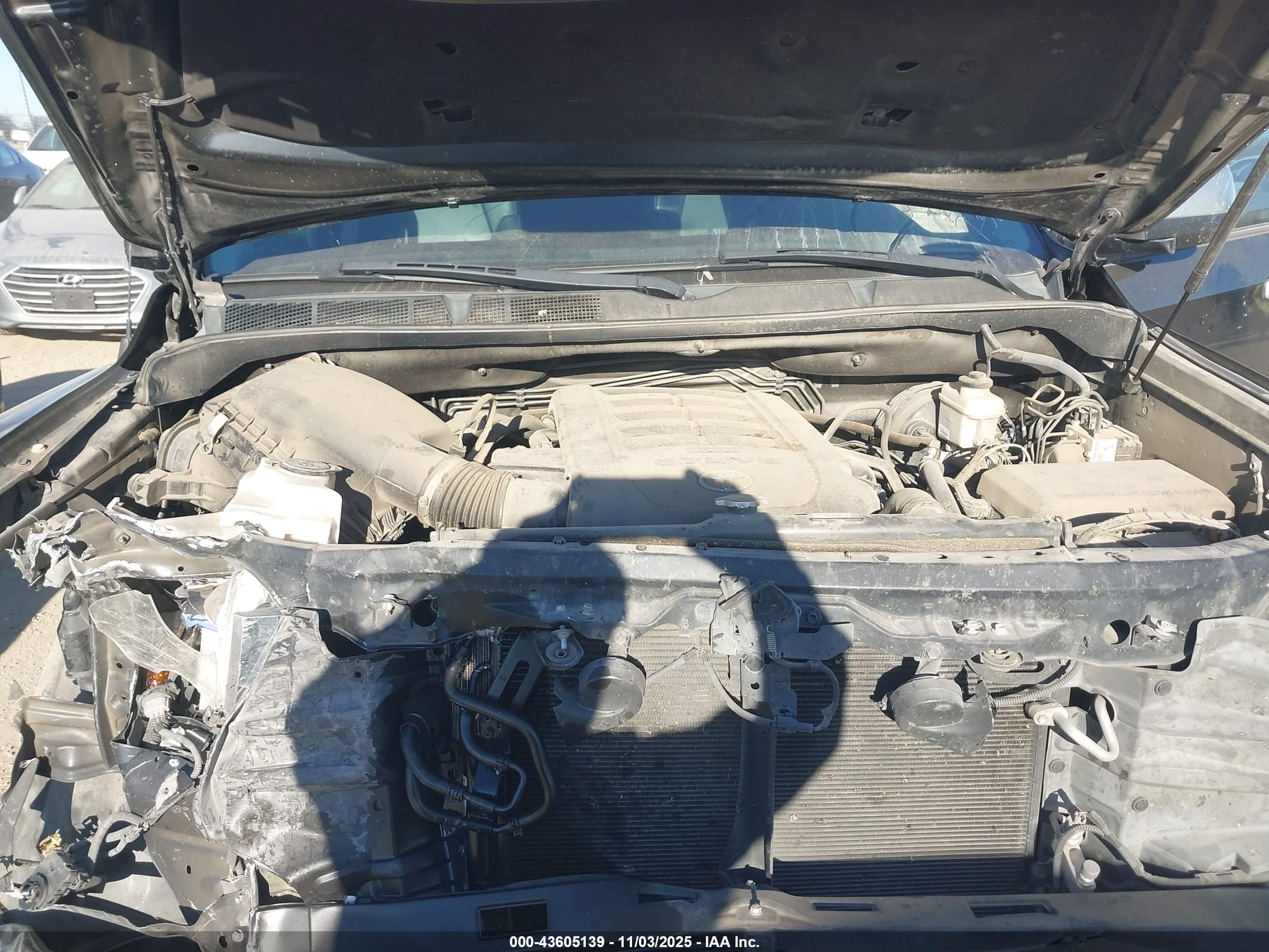 TOYOTA TUNDRA image 10
