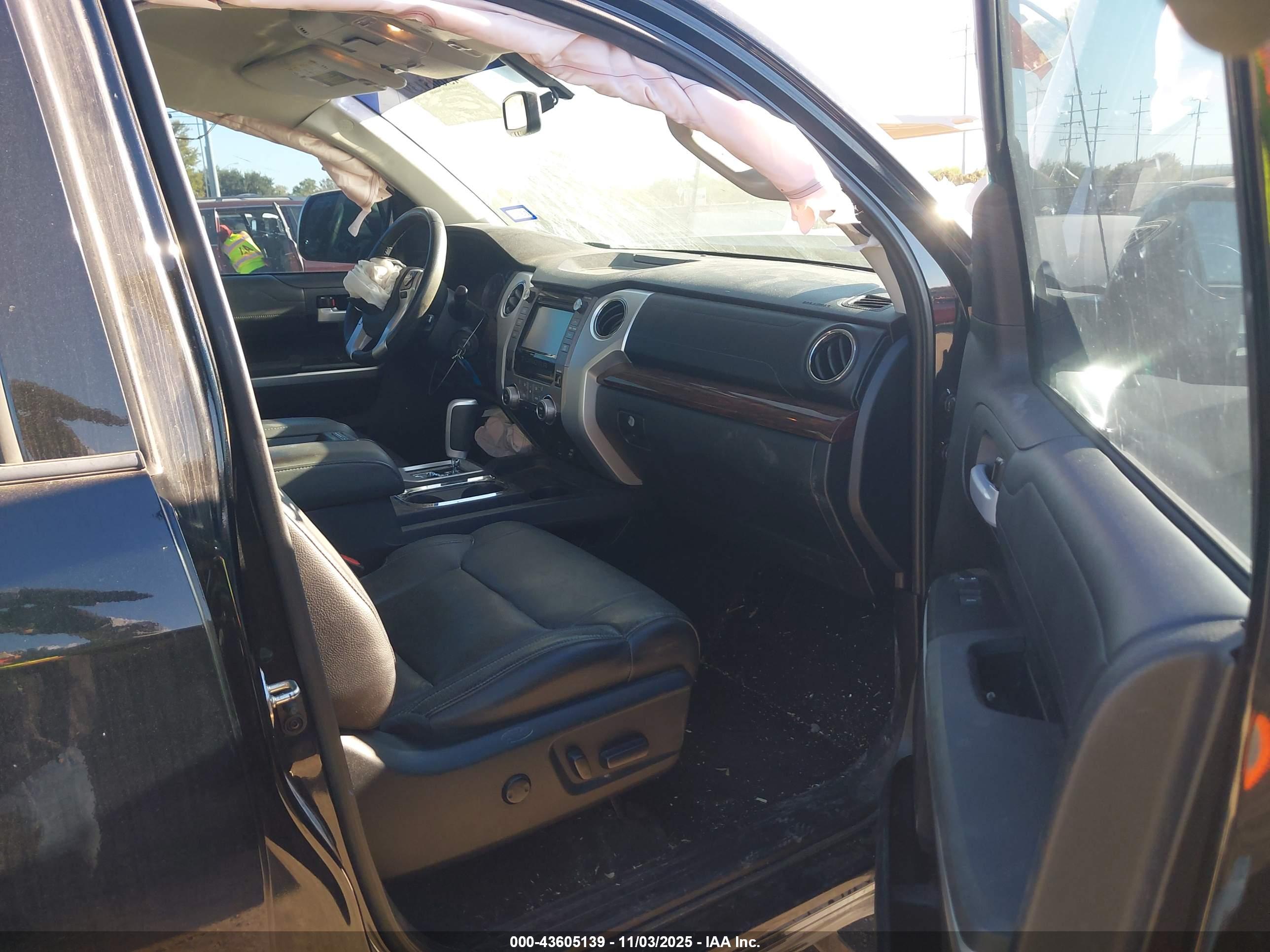 TOYOTA TUNDRA image 5