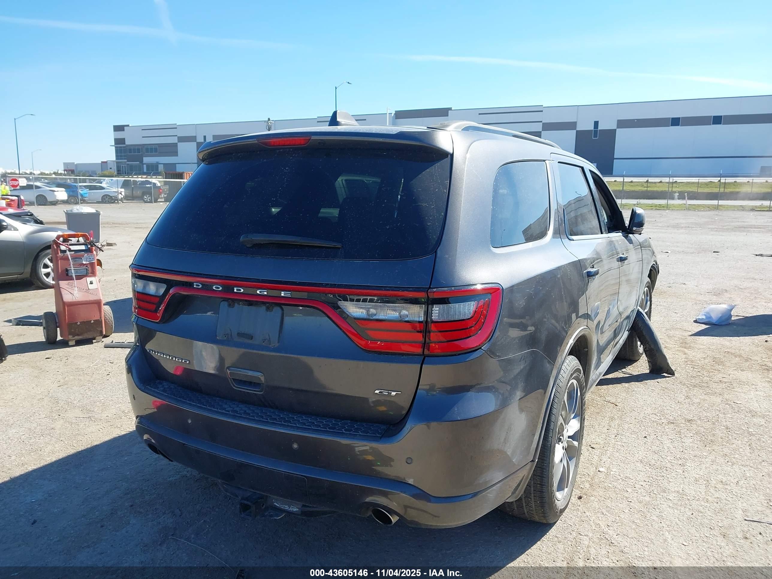DODGE DURANGO image 4