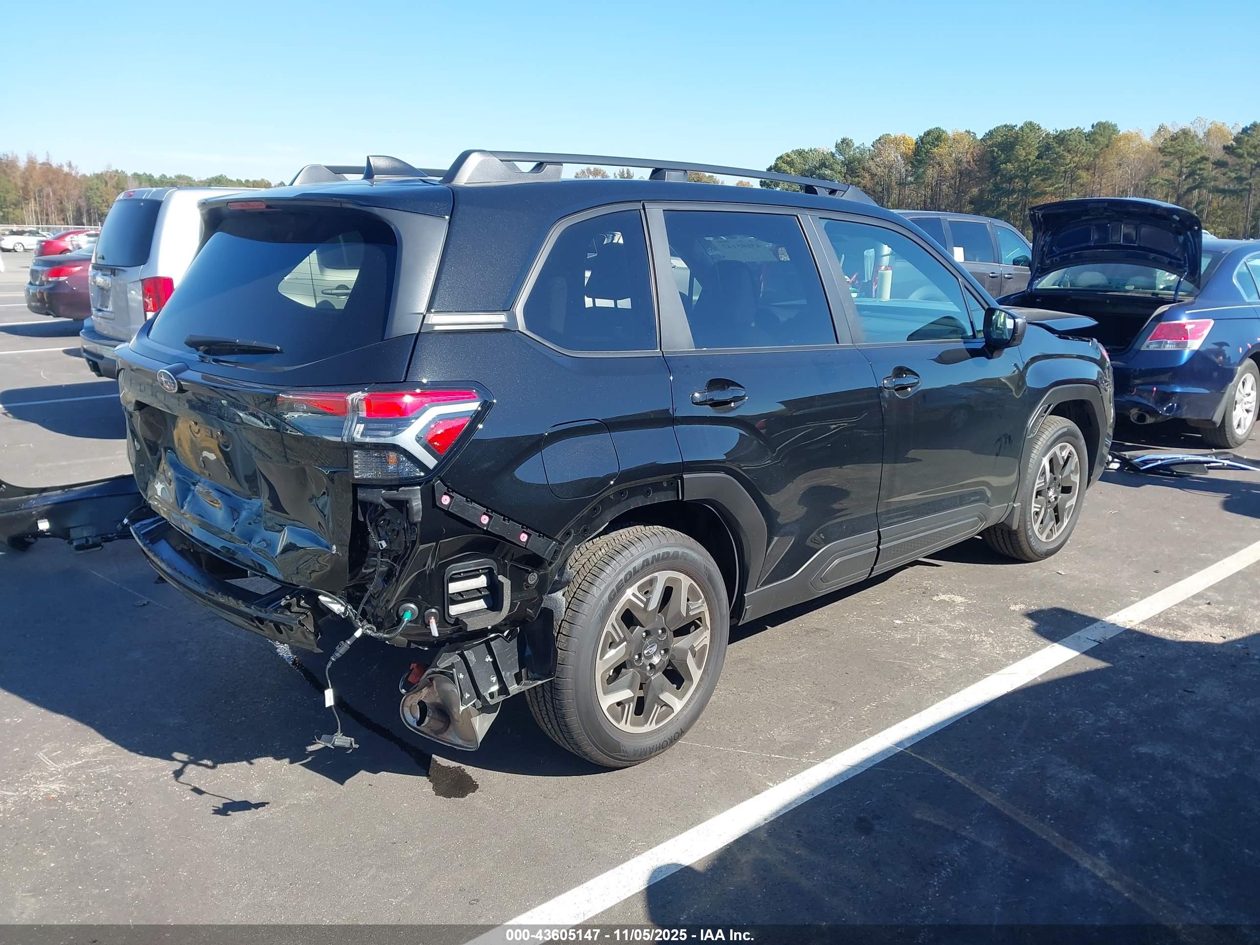 SUBARU FORESTER image 4