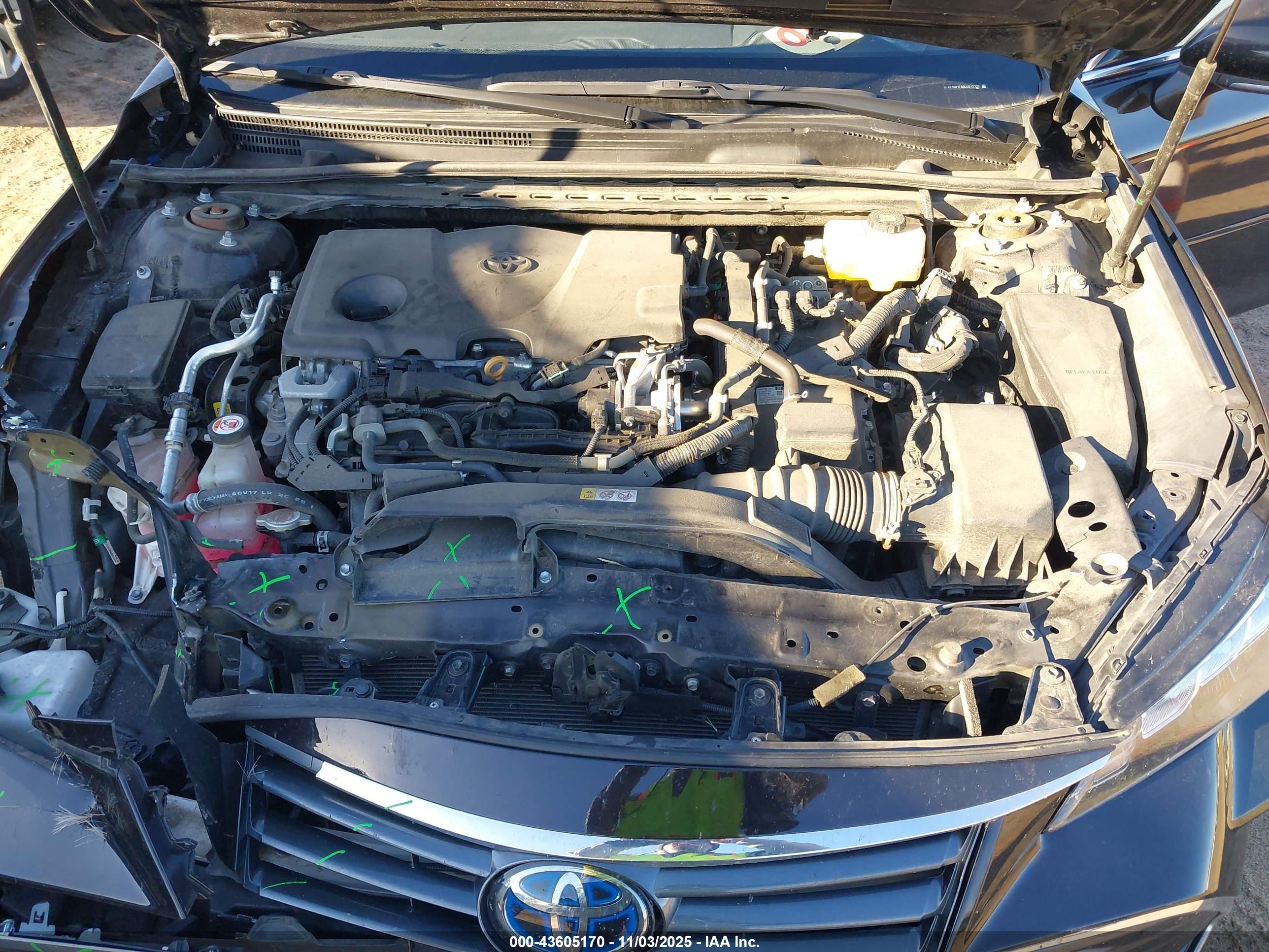 TOYOTA AVALON image 10