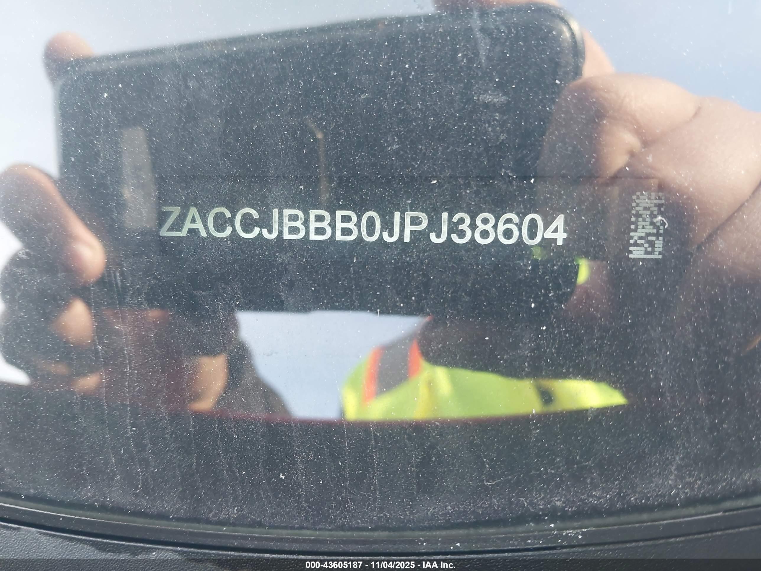JEEP RENEGADE image 9
