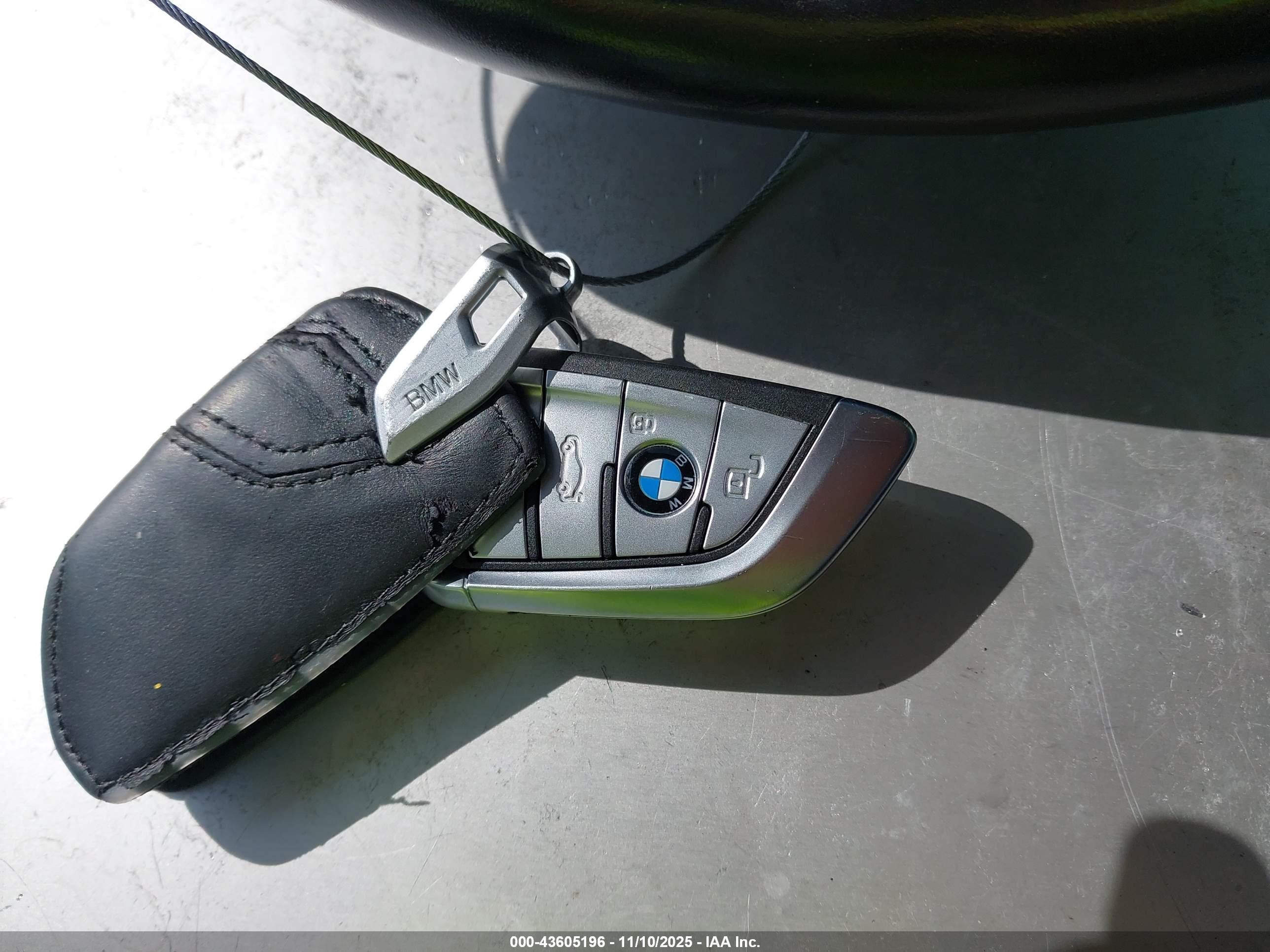 BMW 840 image 11