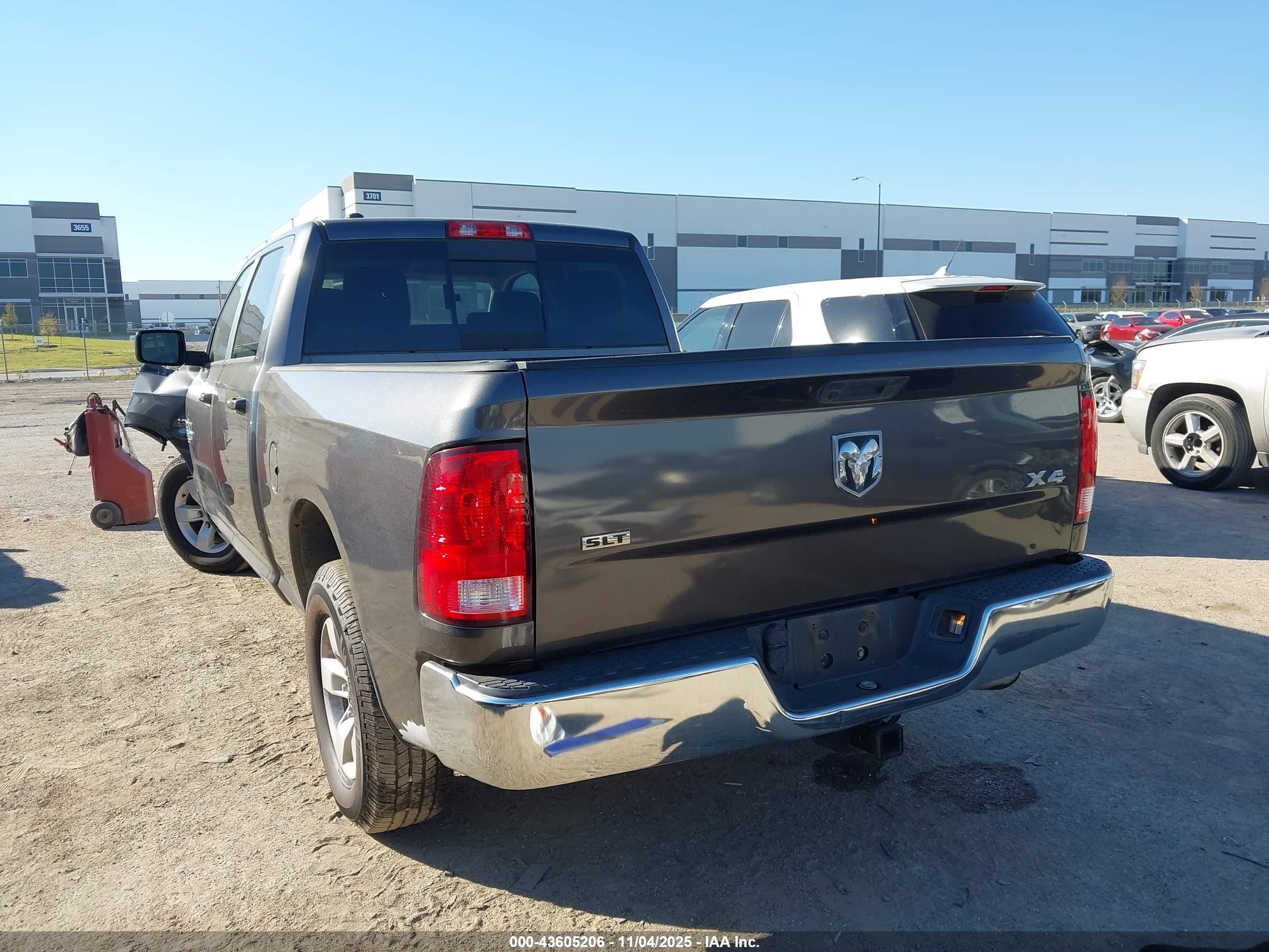 RAM 1500 image 3