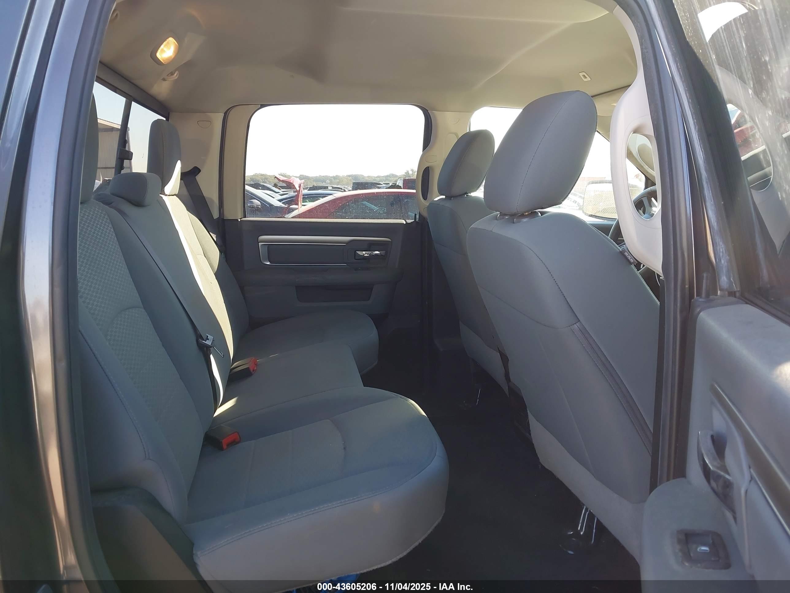 RAM 1500 image 8