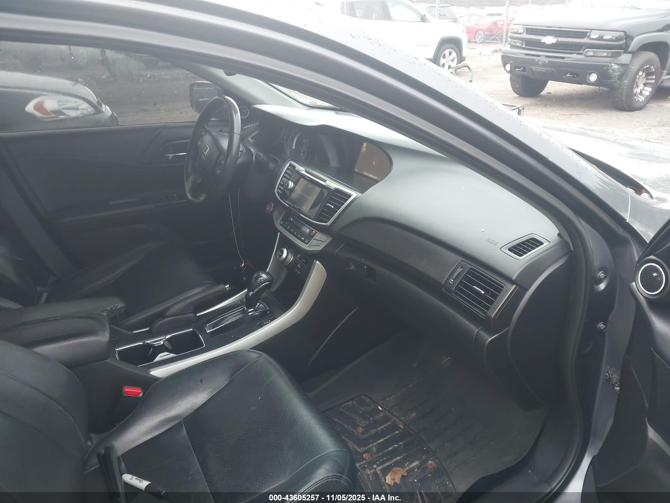 HONDA ACCORD image 5