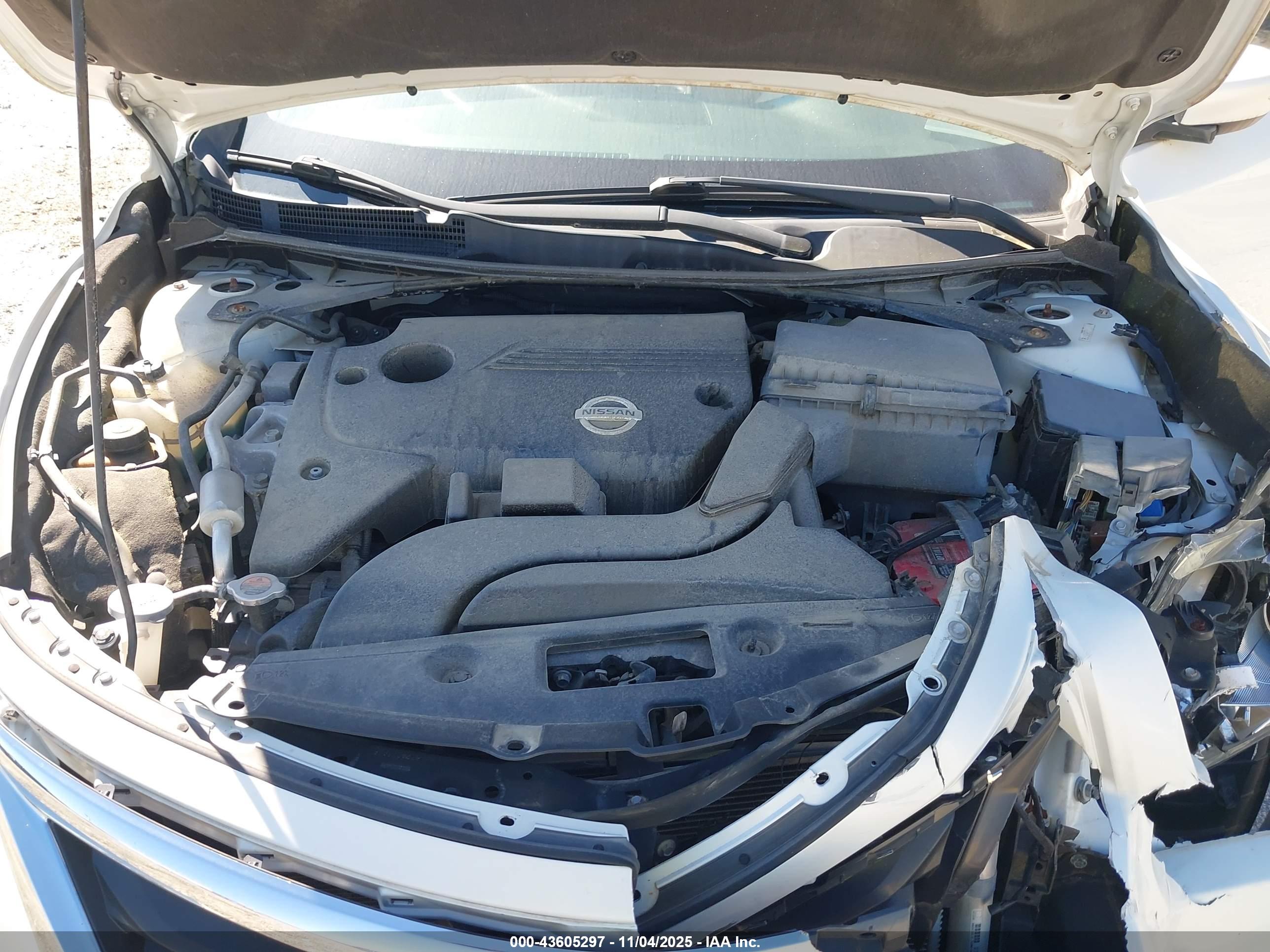 NISSAN ALTIMA image 10