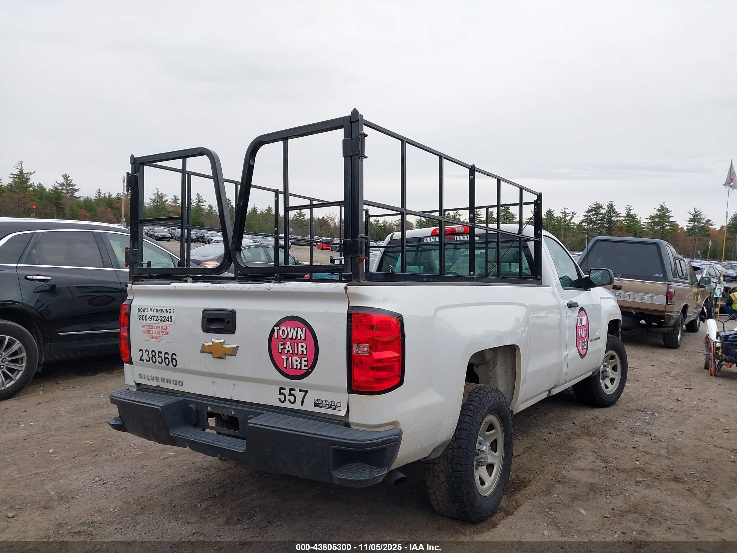 CHEVROLET SILVERADO image 4