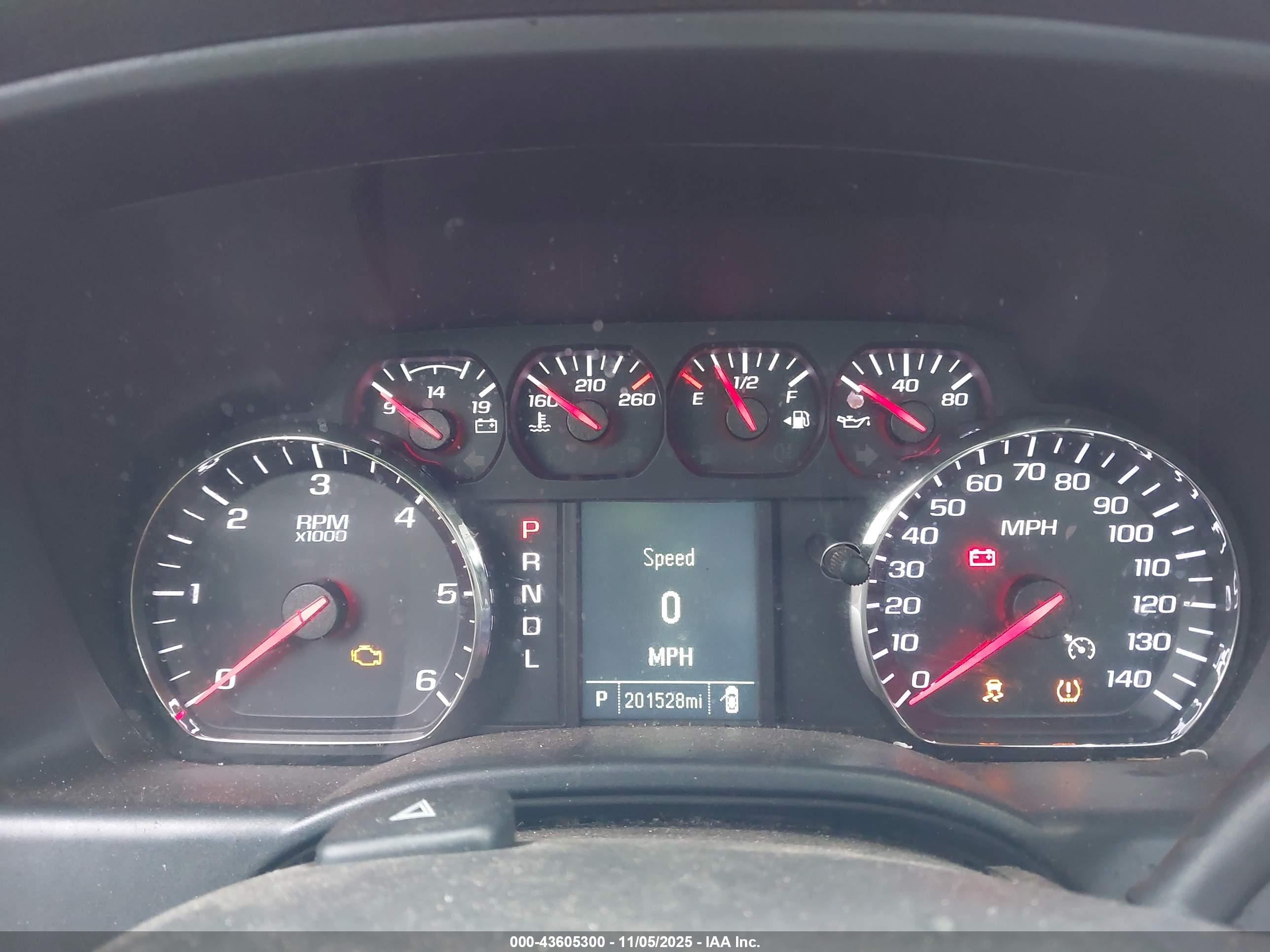 CHEVROLET SILVERADO image 7
