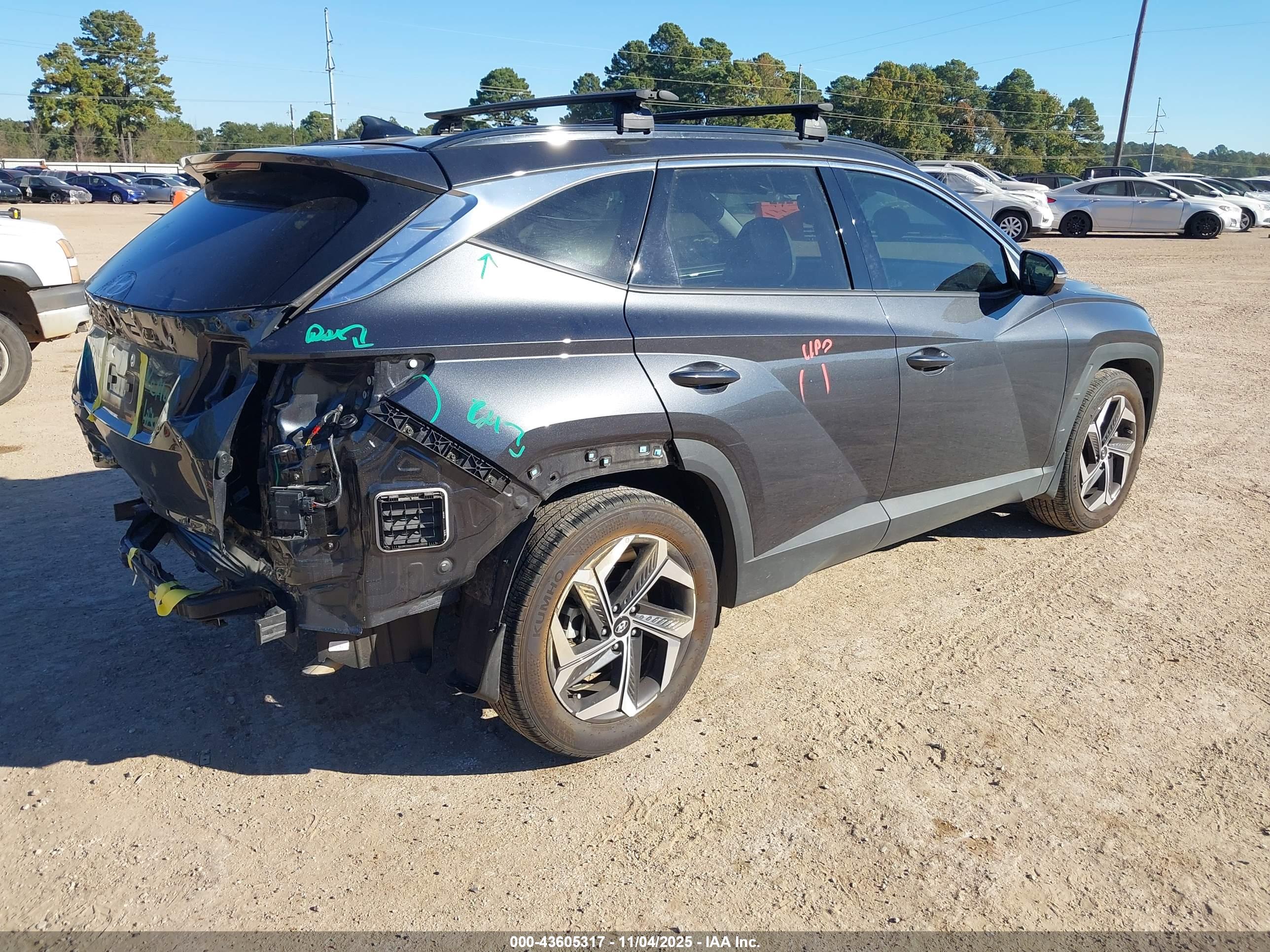 HYUNDAI TUCSON image 4