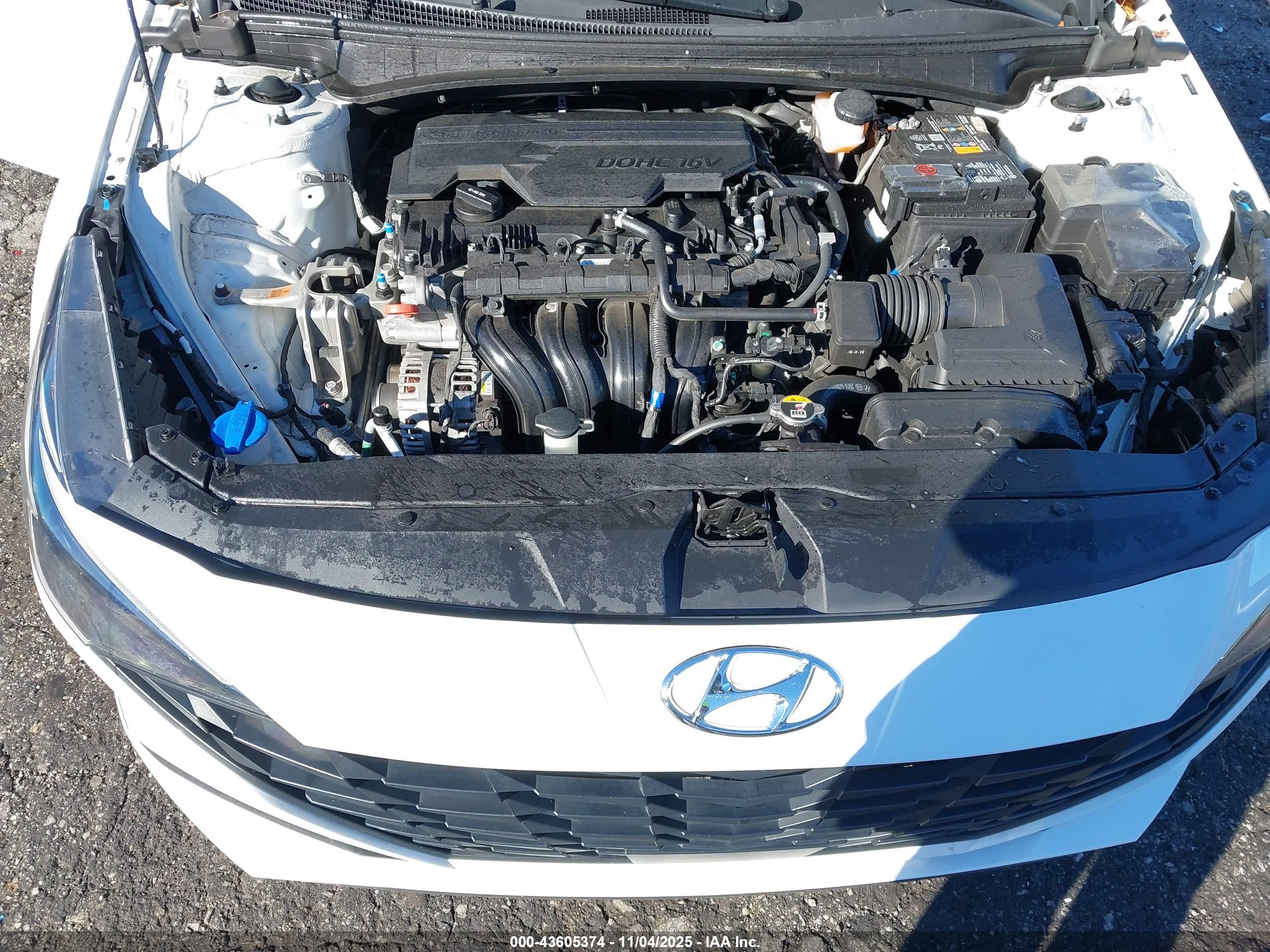 HYUNDAI ELANTRA image 10