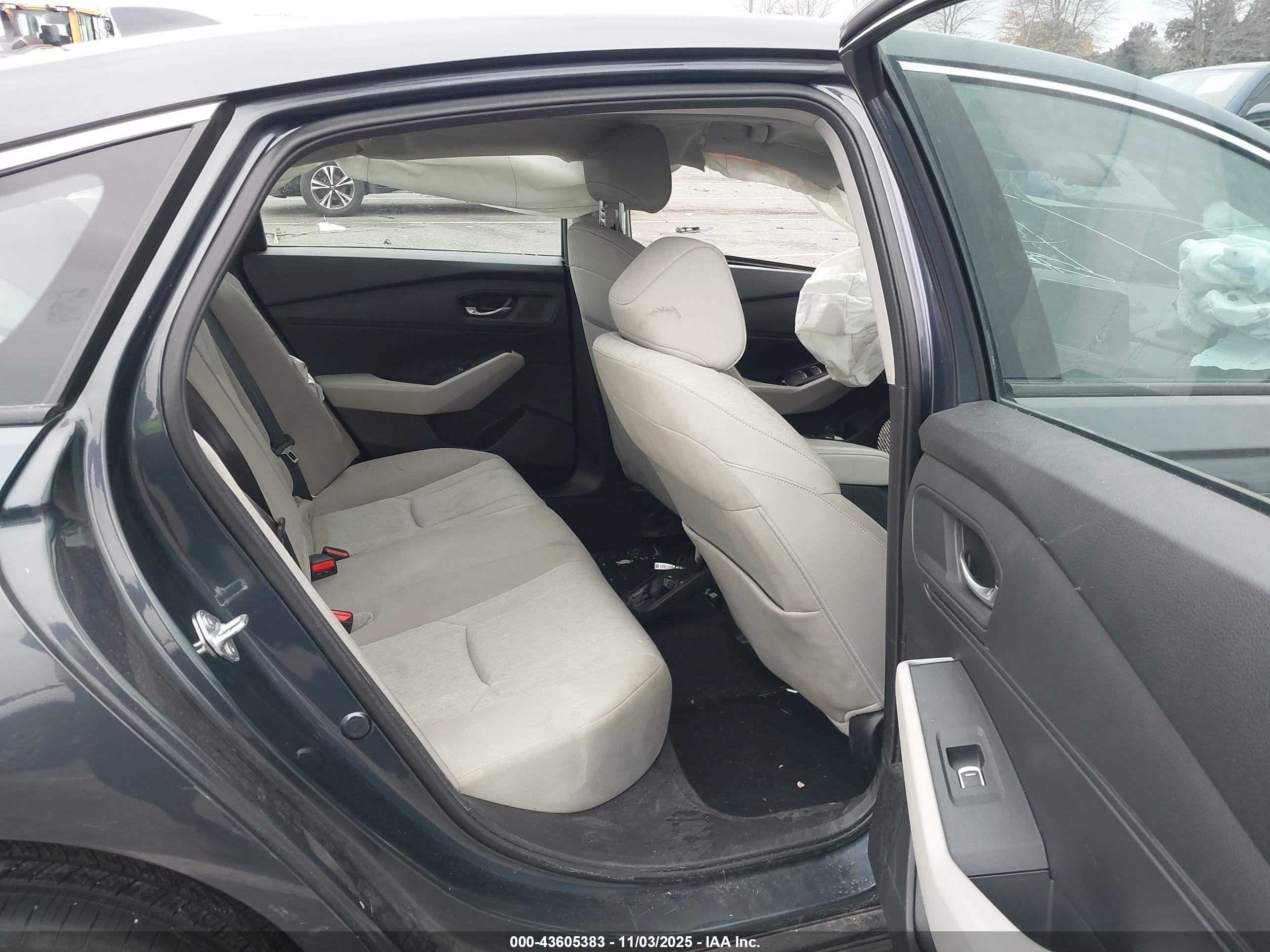 HONDA ACCORD image 8