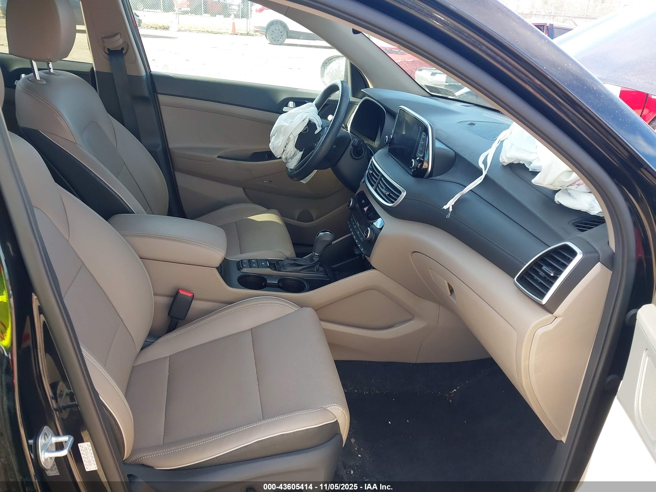 HYUNDAI TUCSON image 5