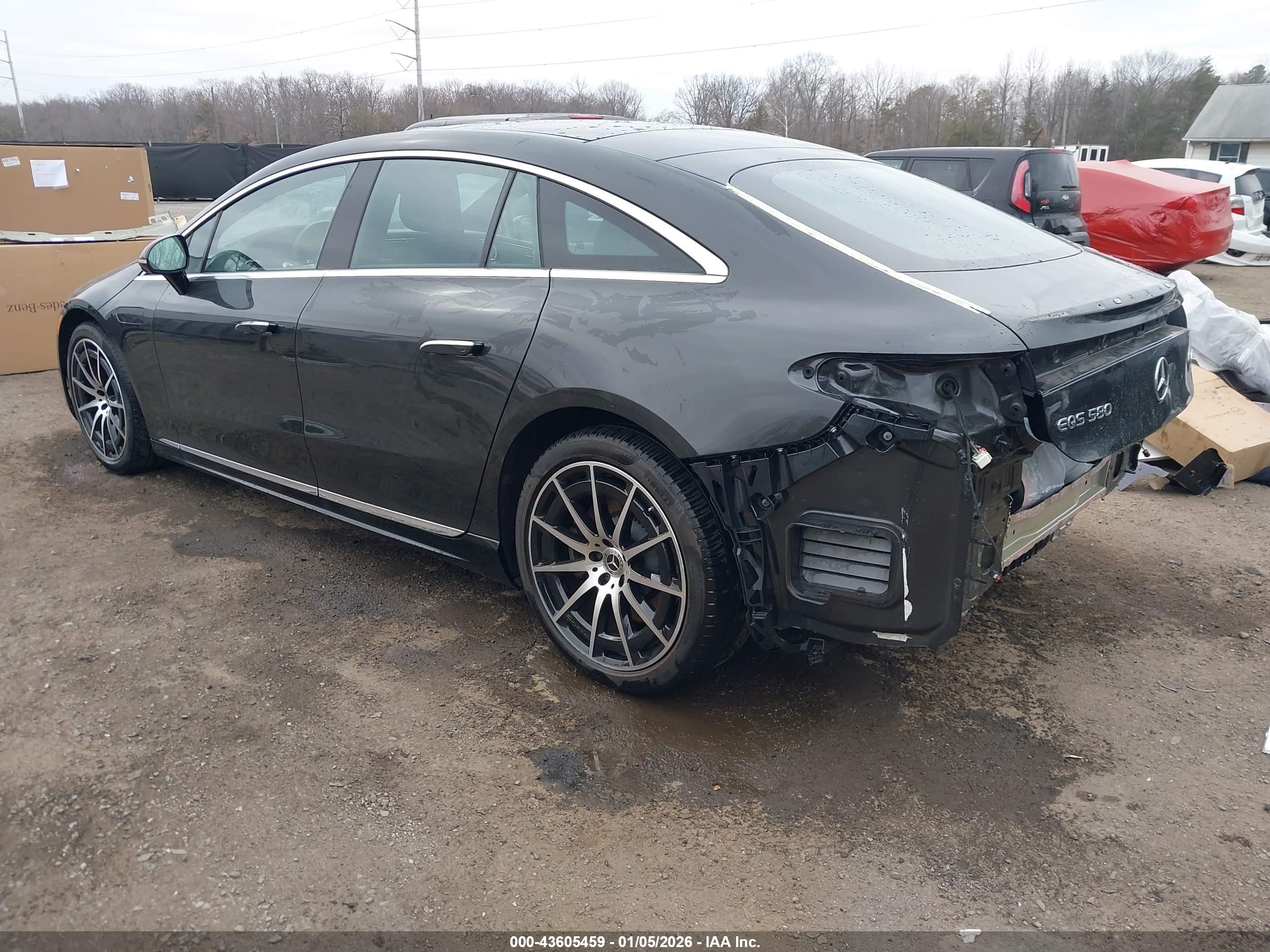 MERCEDES-BENZ EQS image 3