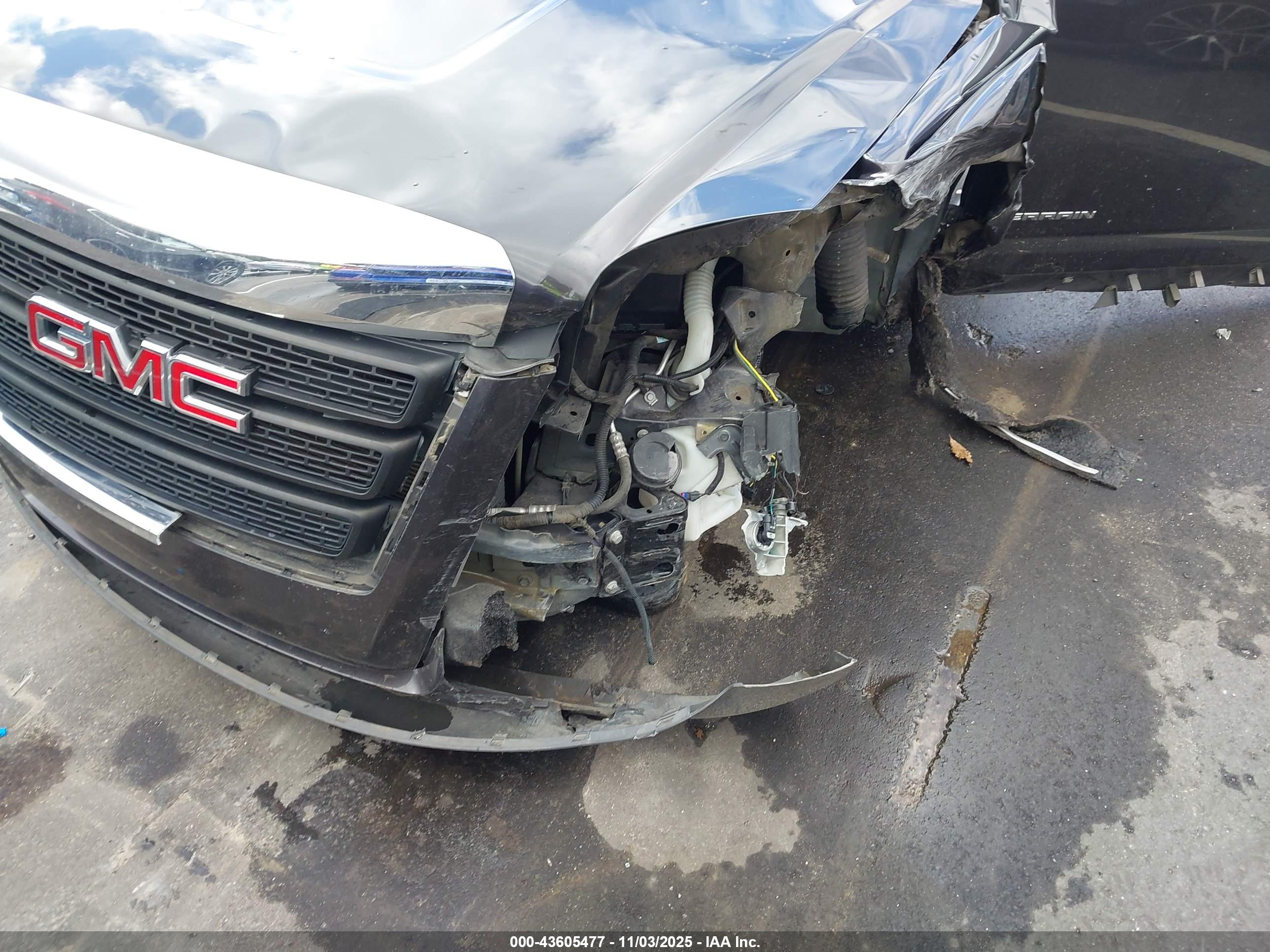 GMC TERRAIN image 6