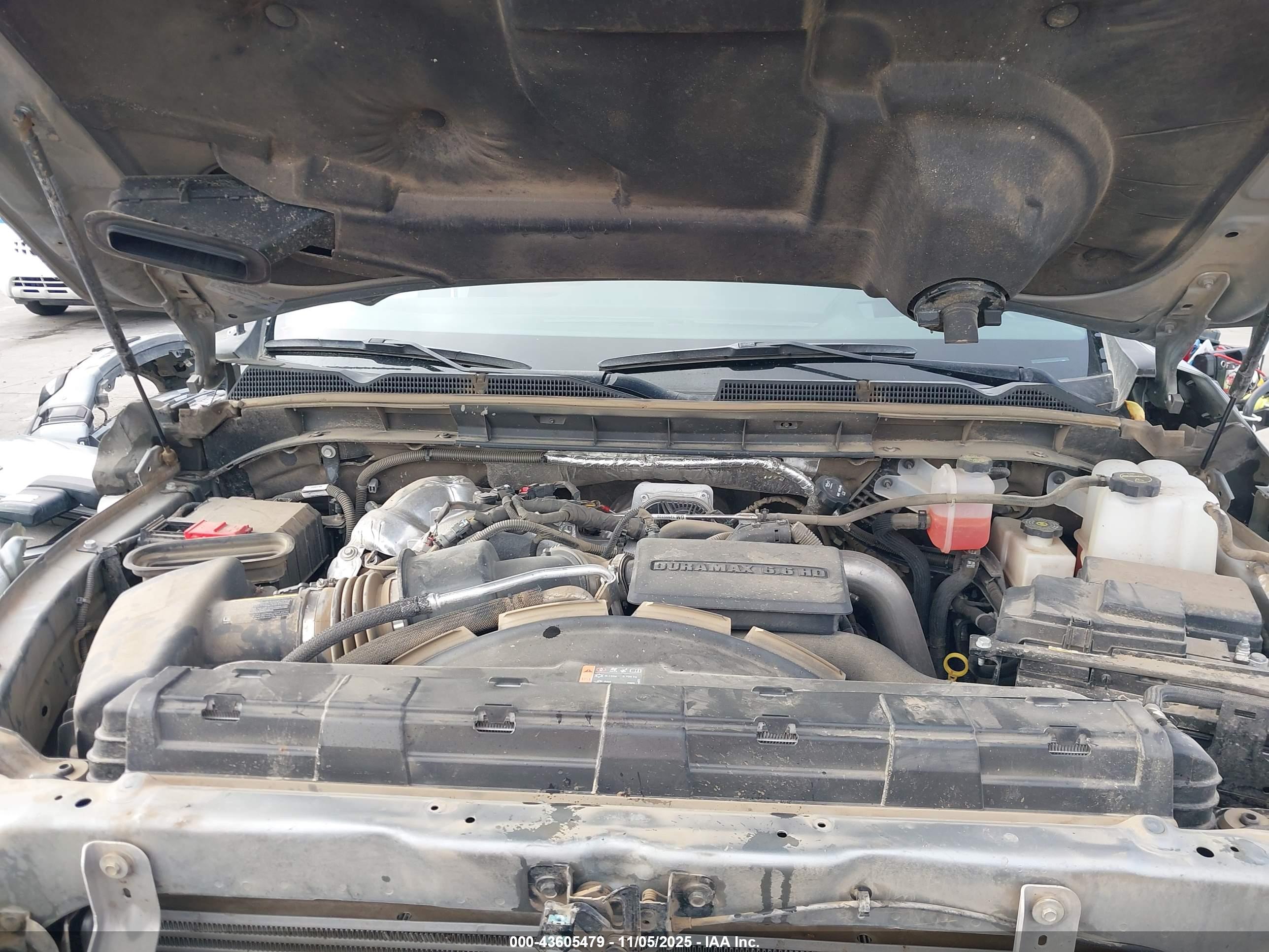 GMC SIERRA image 10