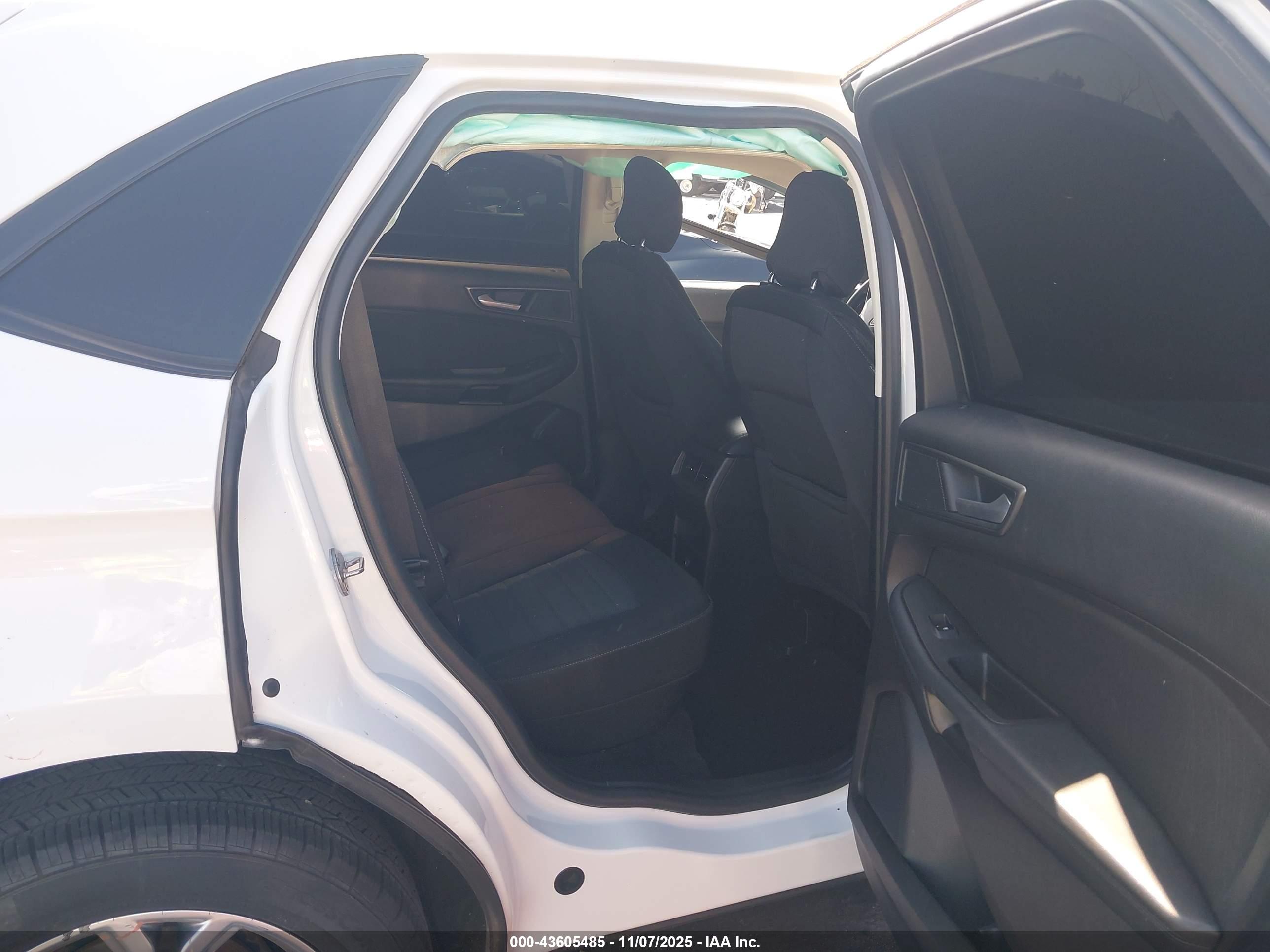 FORD EDGE image 8