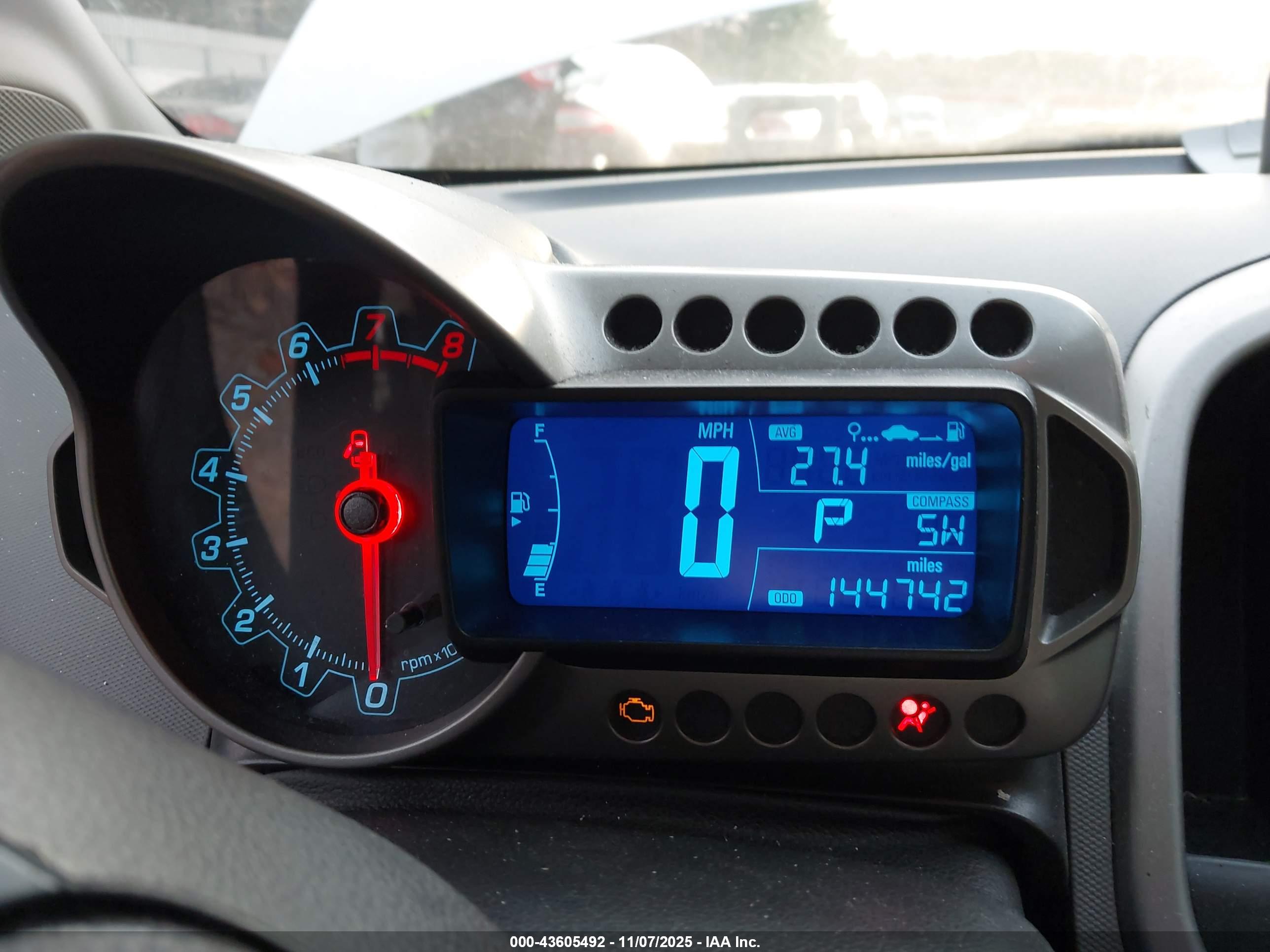 CHEVROLET SONIC image 7