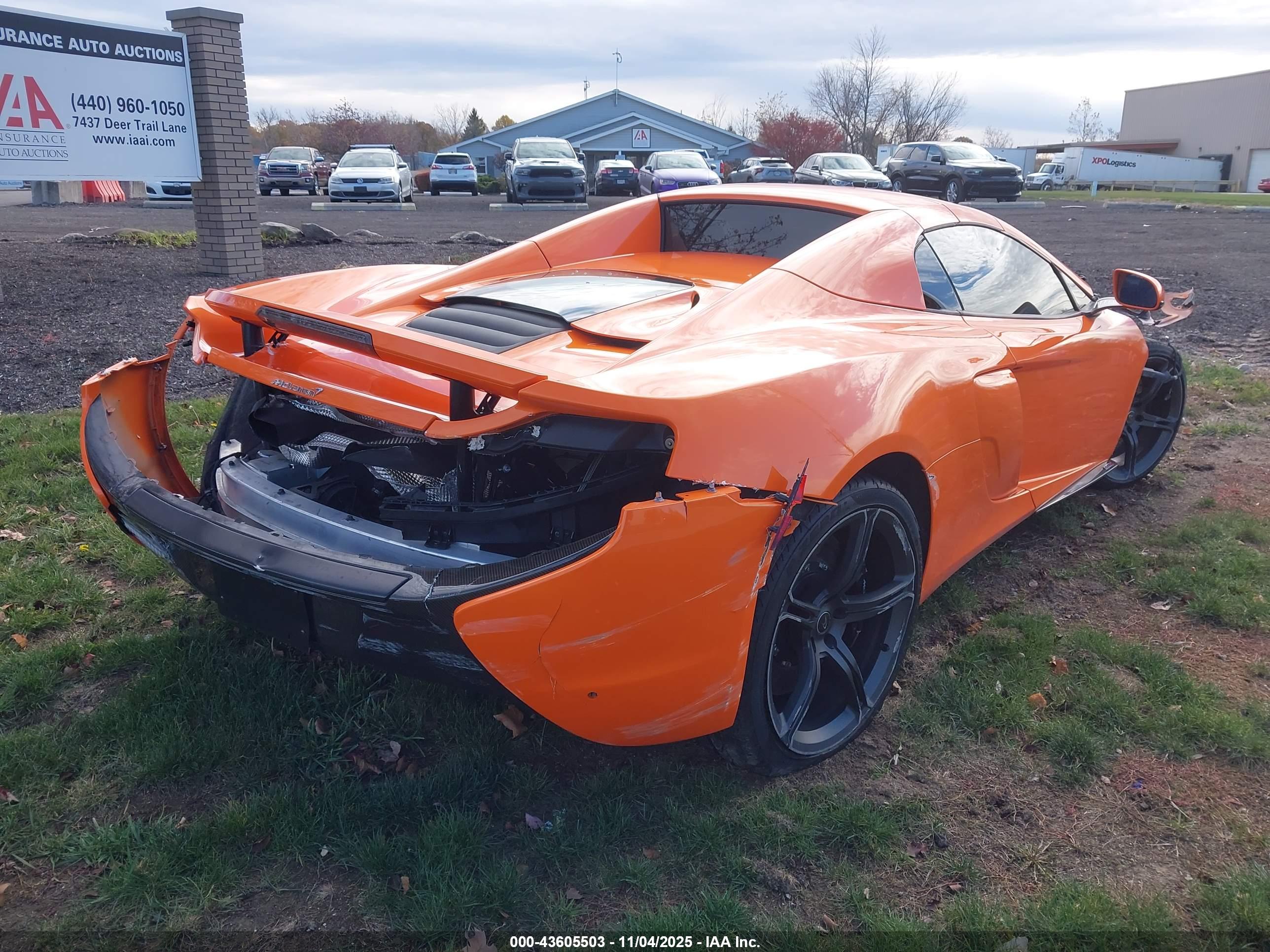 MCLAREN 650S image 4