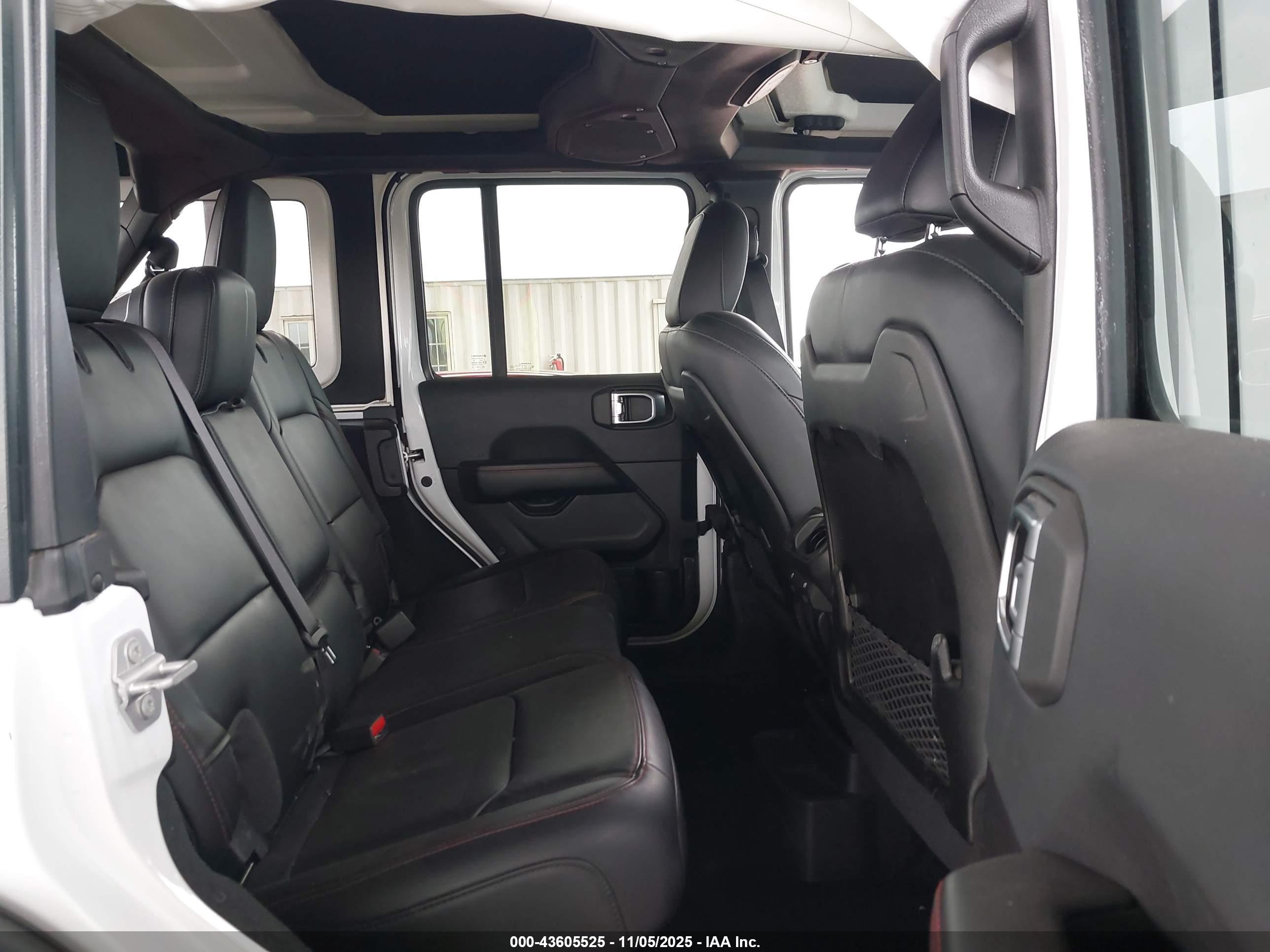 JEEP WRANGLER image 8