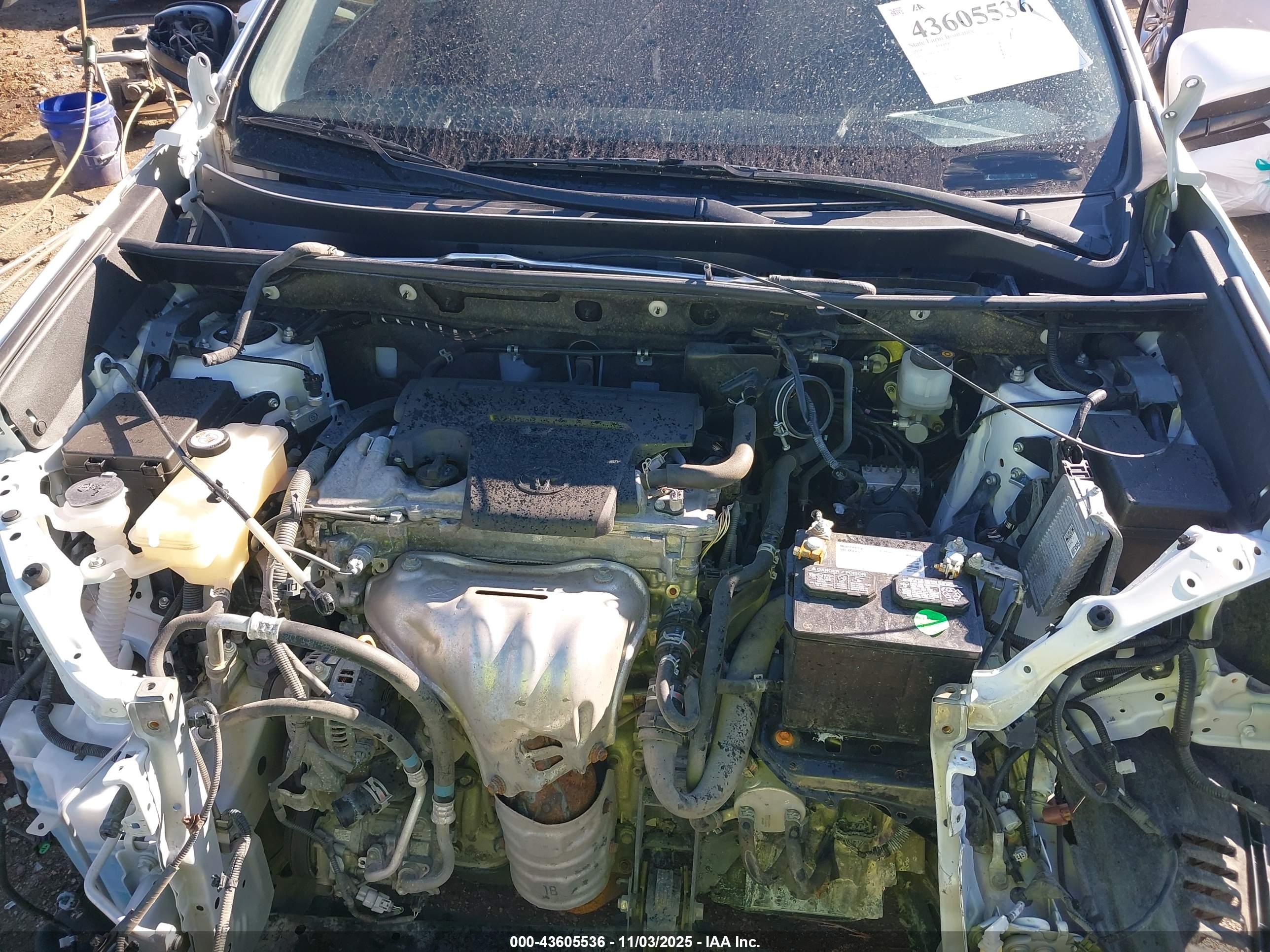TOYOTA RAV4 image 10