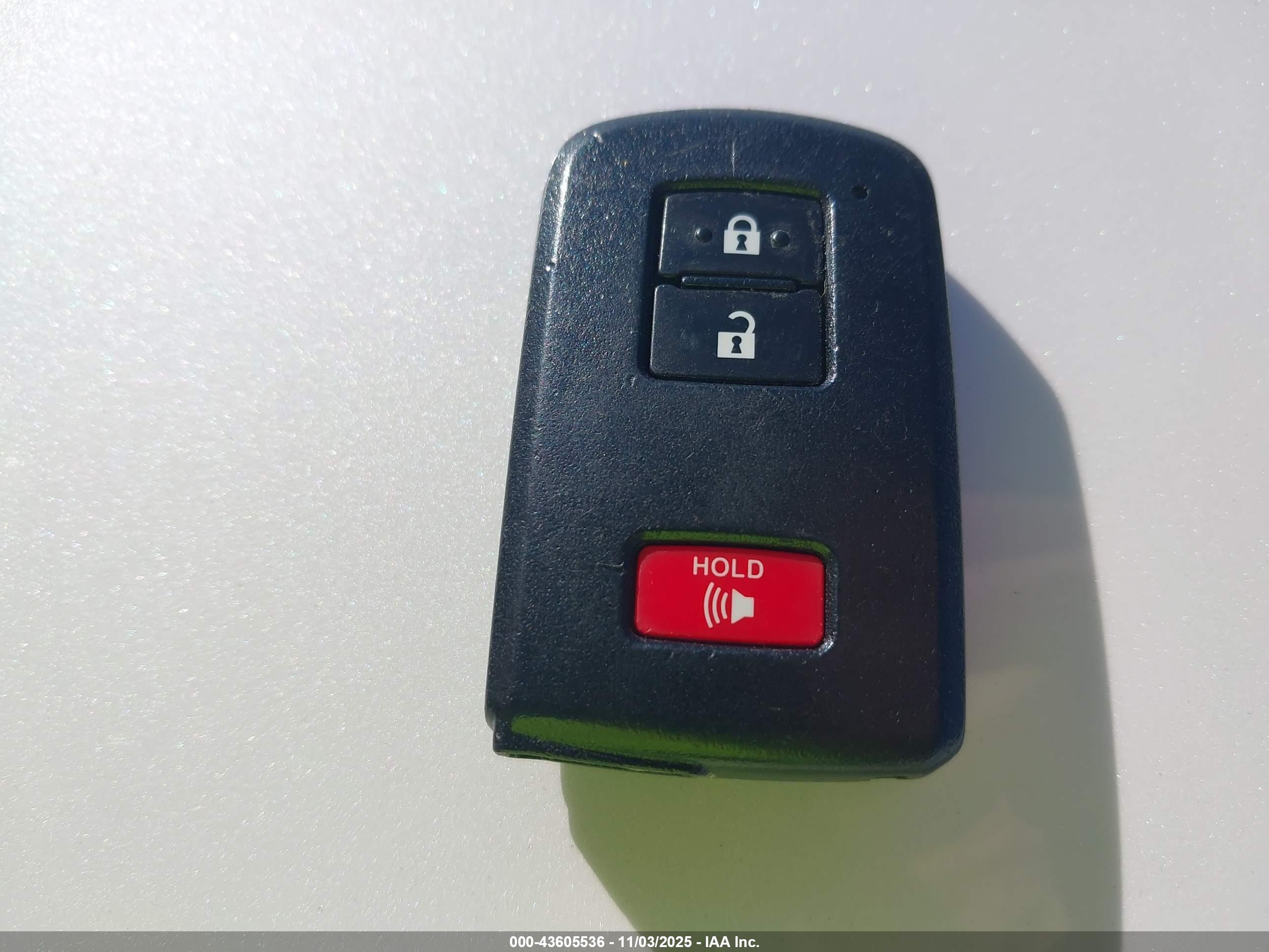 TOYOTA RAV4 image 11