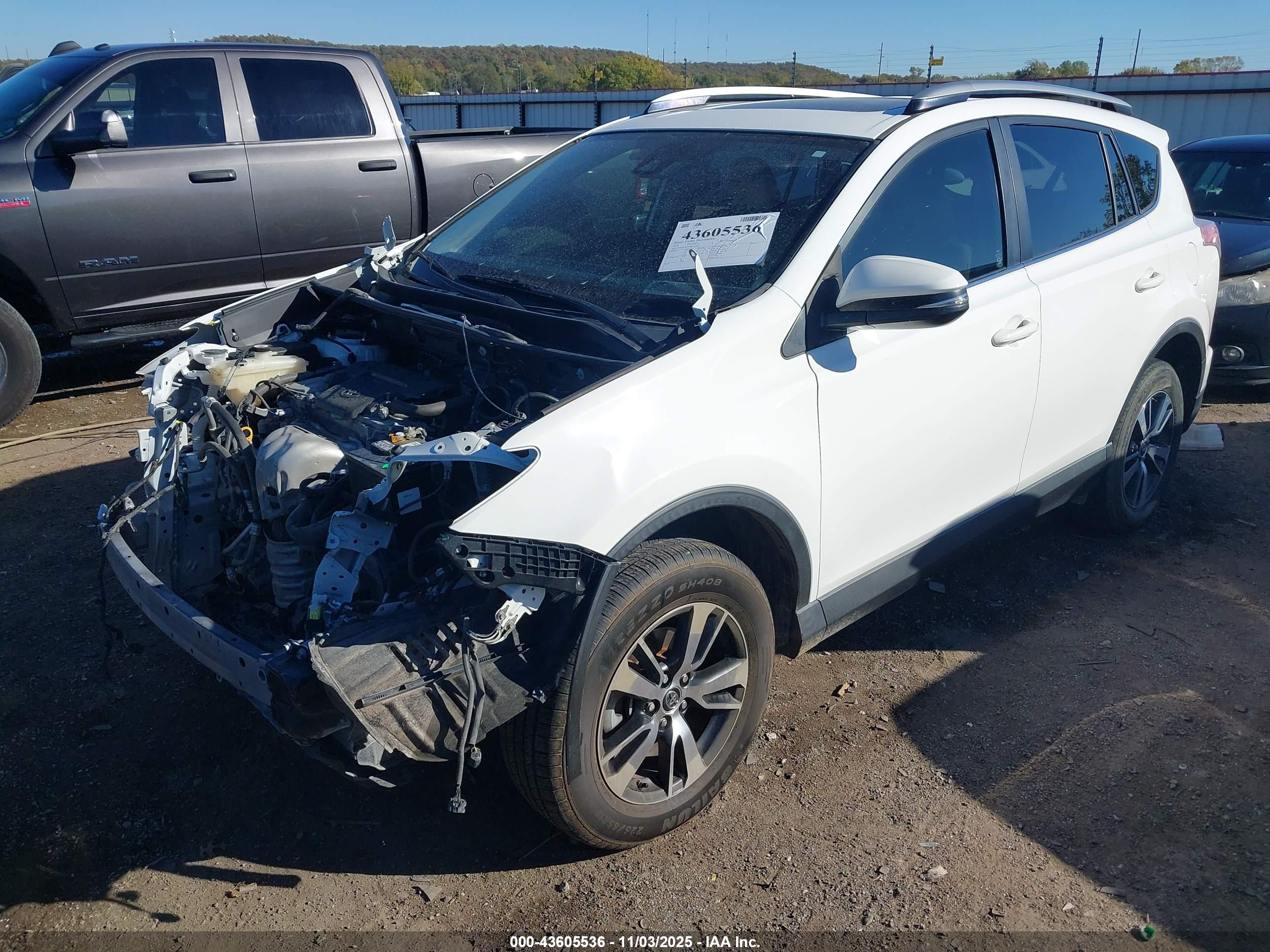 TOYOTA RAV4 image 2