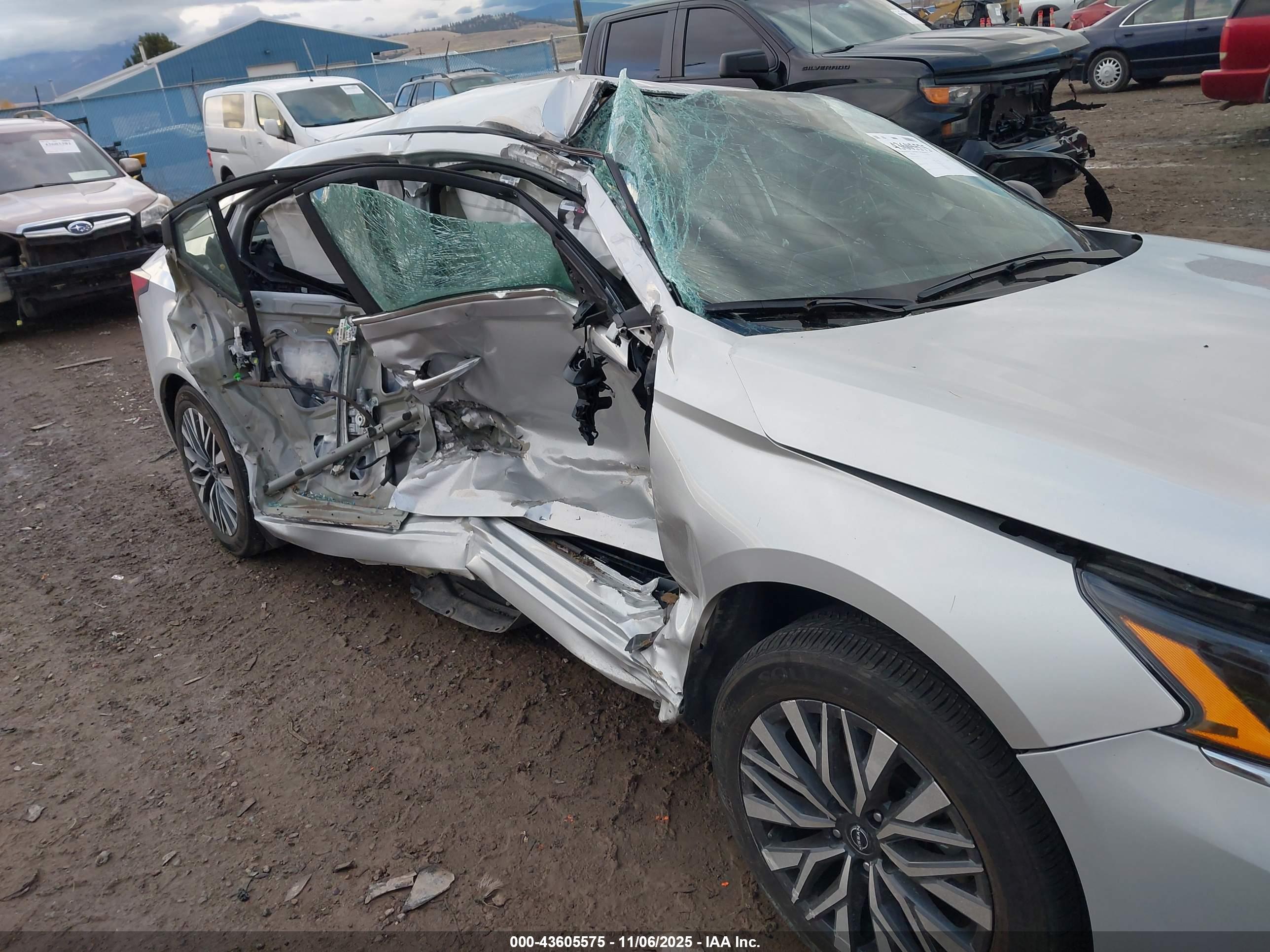 NISSAN ALTIMA image 6