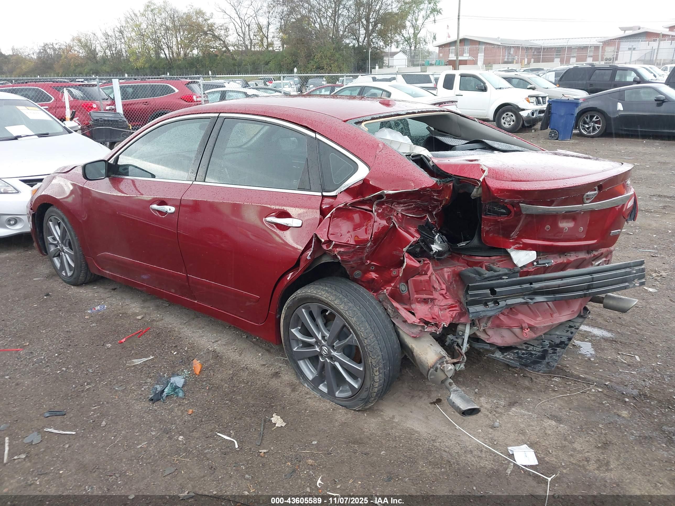 NISSAN ALTIMA image 3