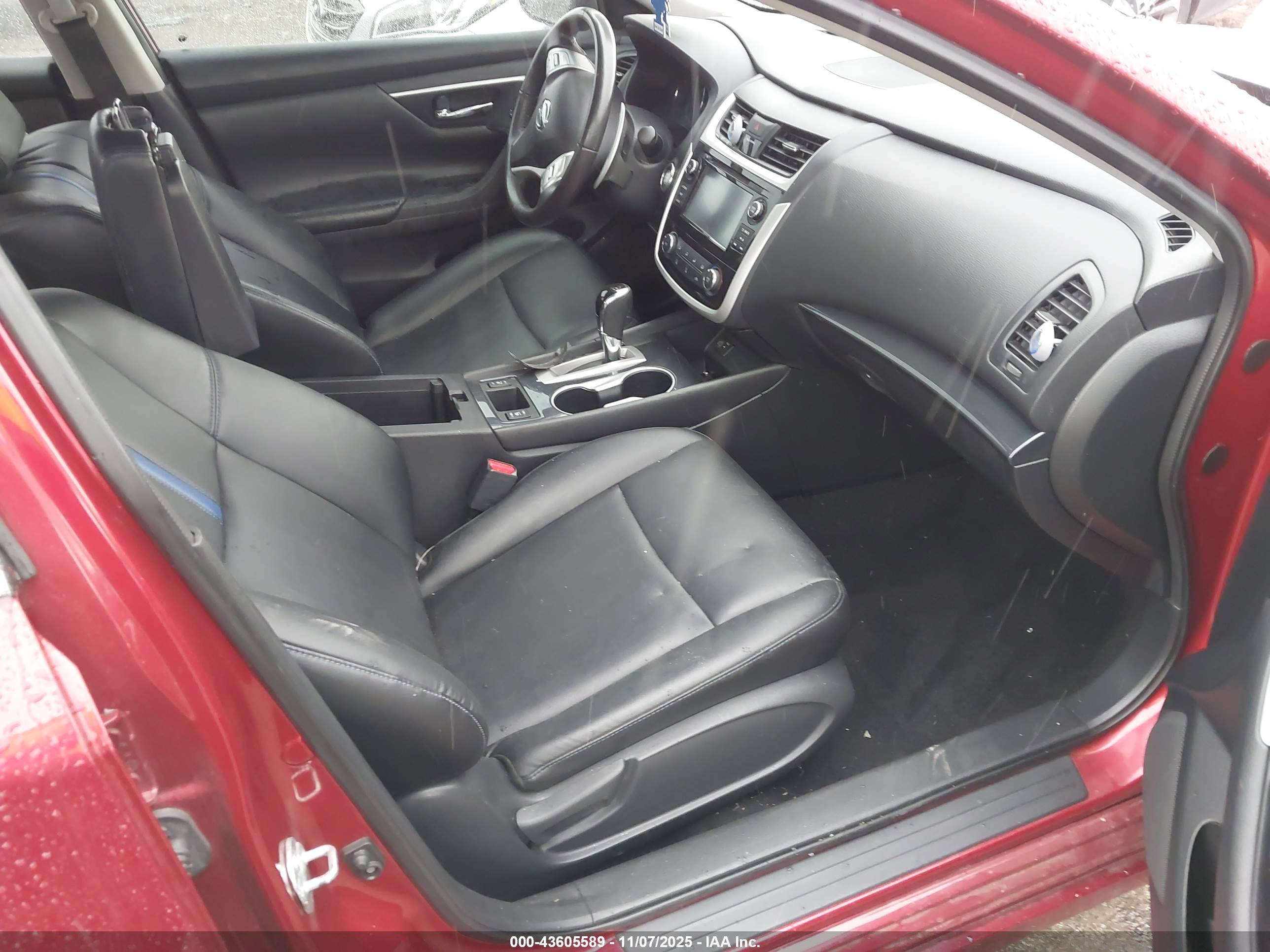 NISSAN ALTIMA image 5