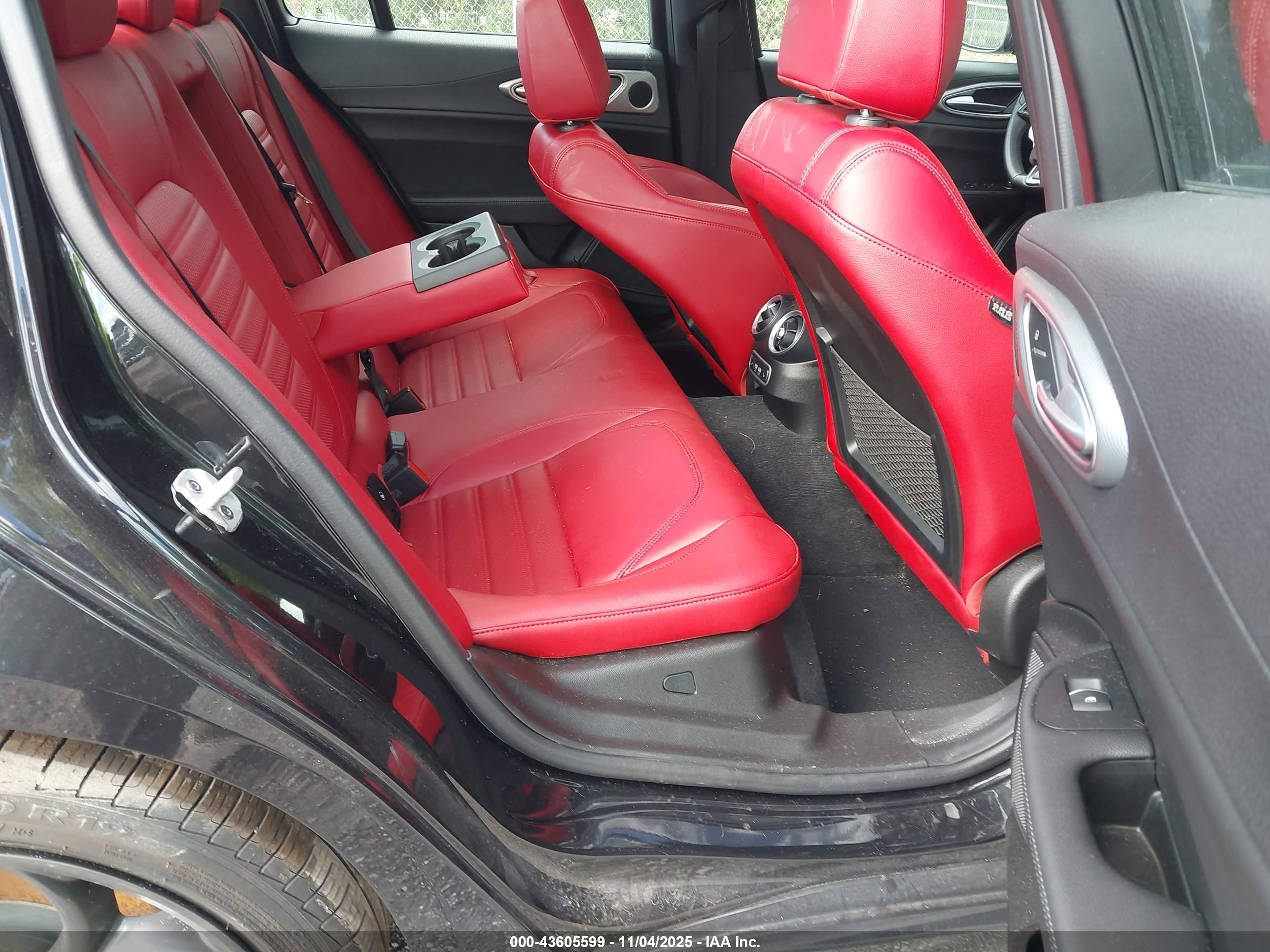 ALFA ROMEO image 8