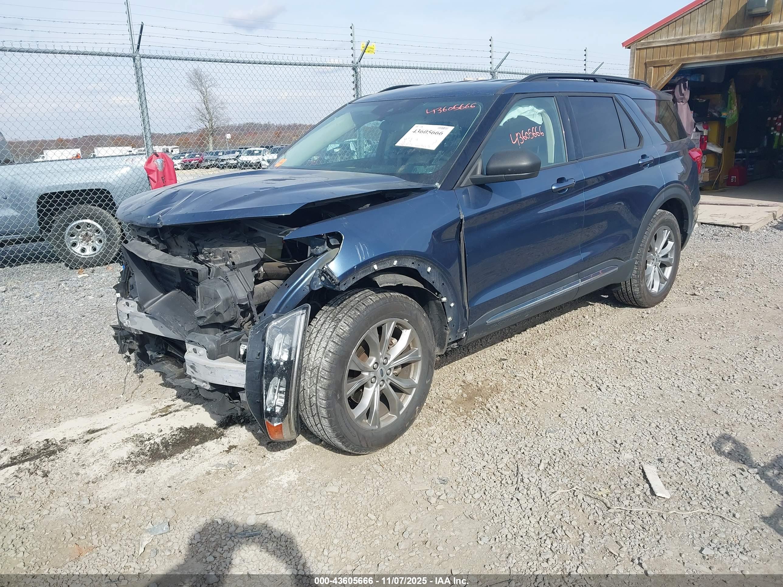 FORD EXPLORER image 2