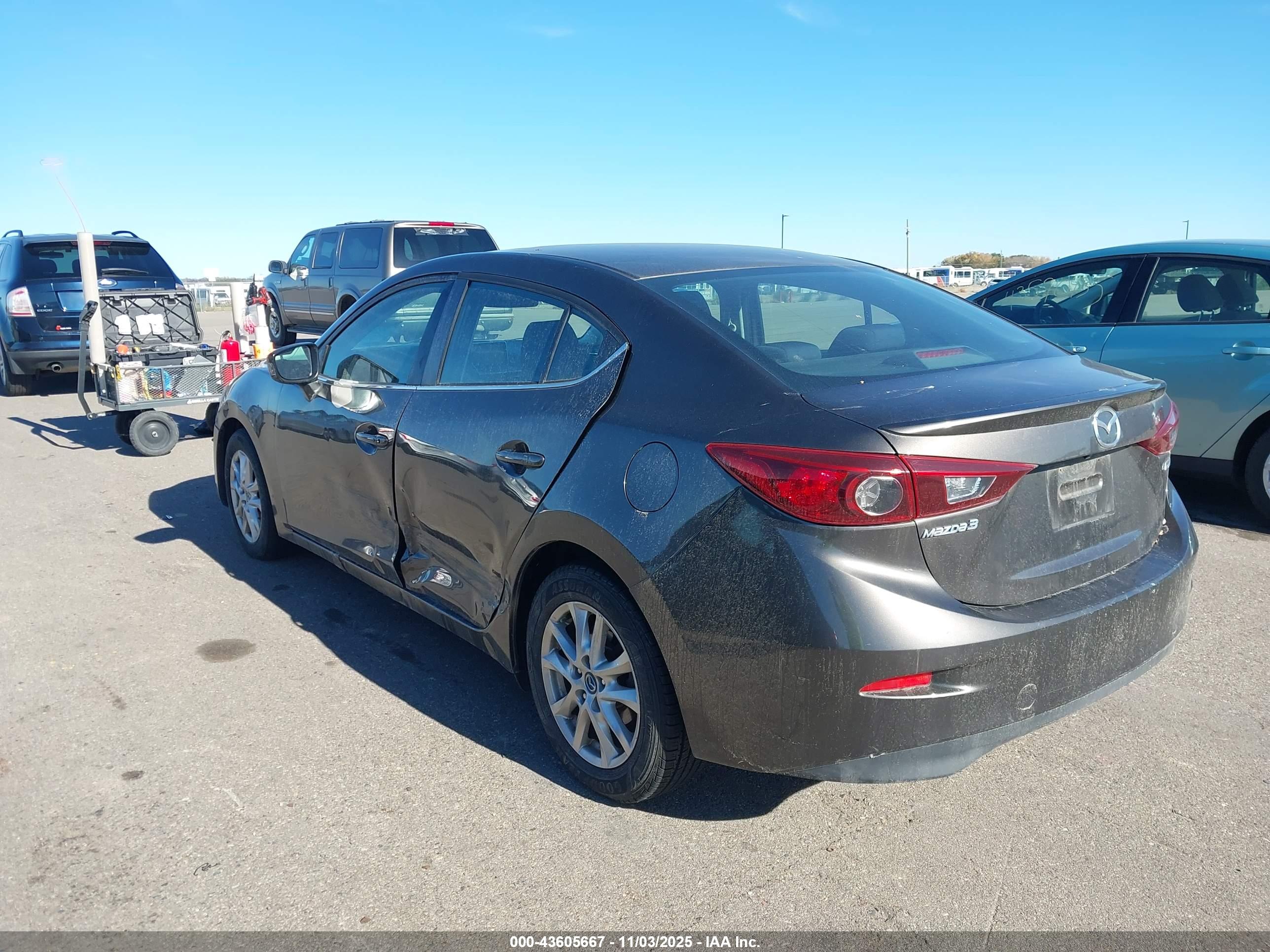 MAZDA MAZDA3 image 3