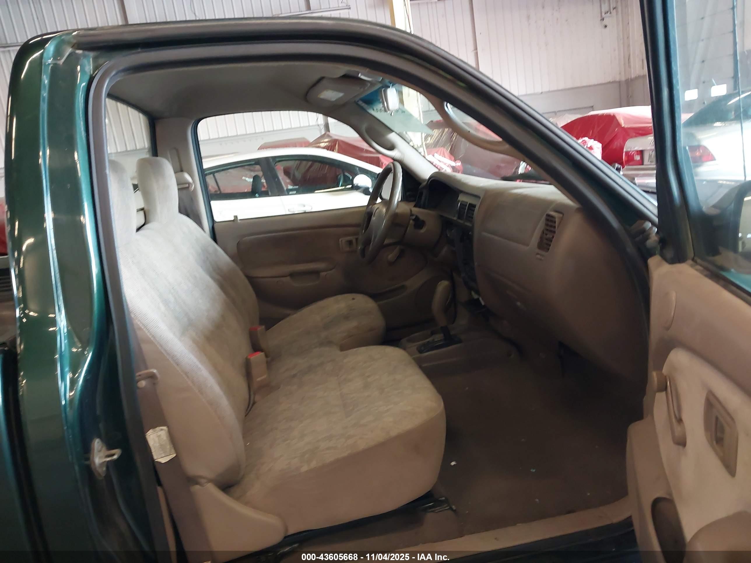 TOYOTA TACOMA image 5
