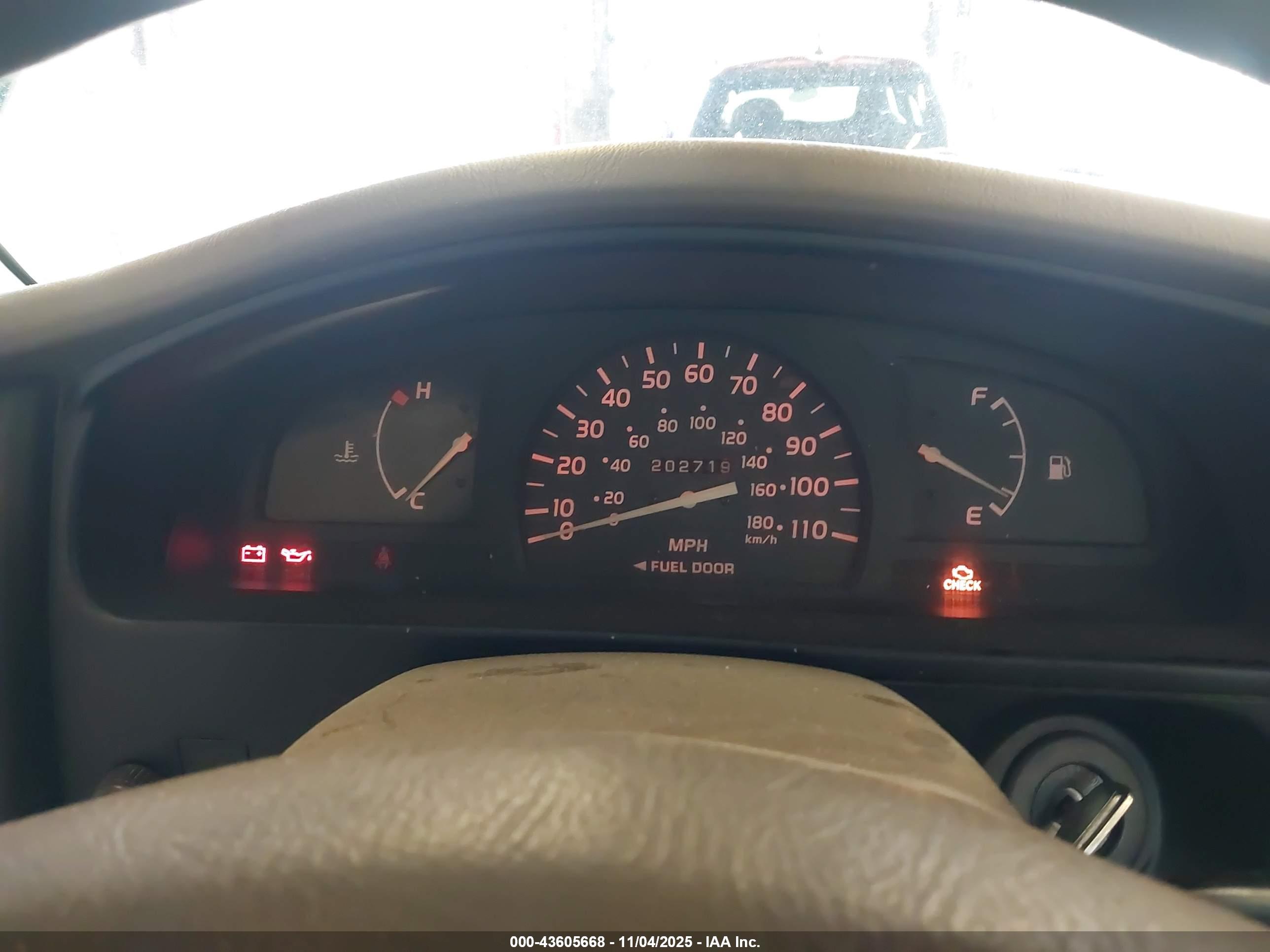 TOYOTA TACOMA image 7