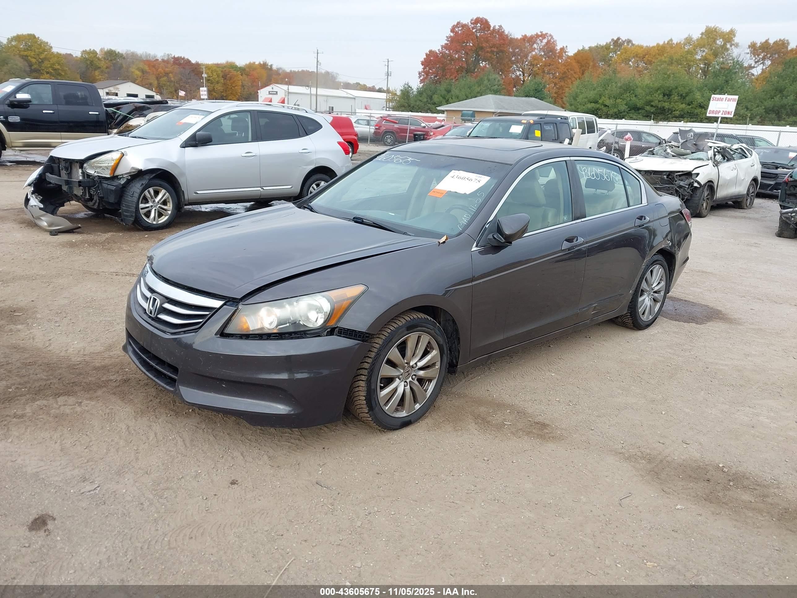 HONDA ACCORD image 2