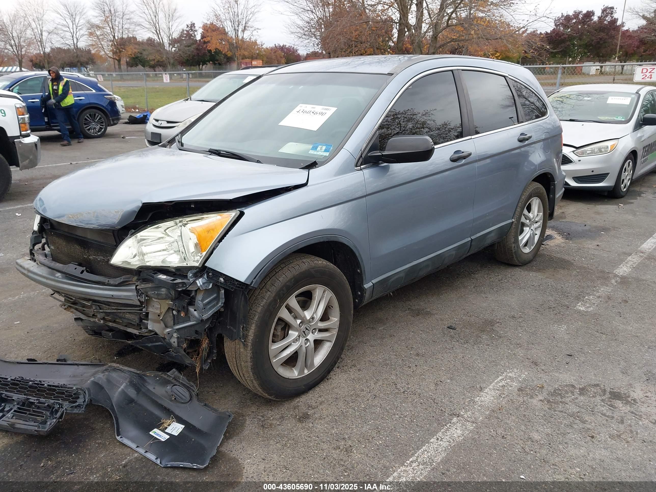 HONDA CR-V image 2