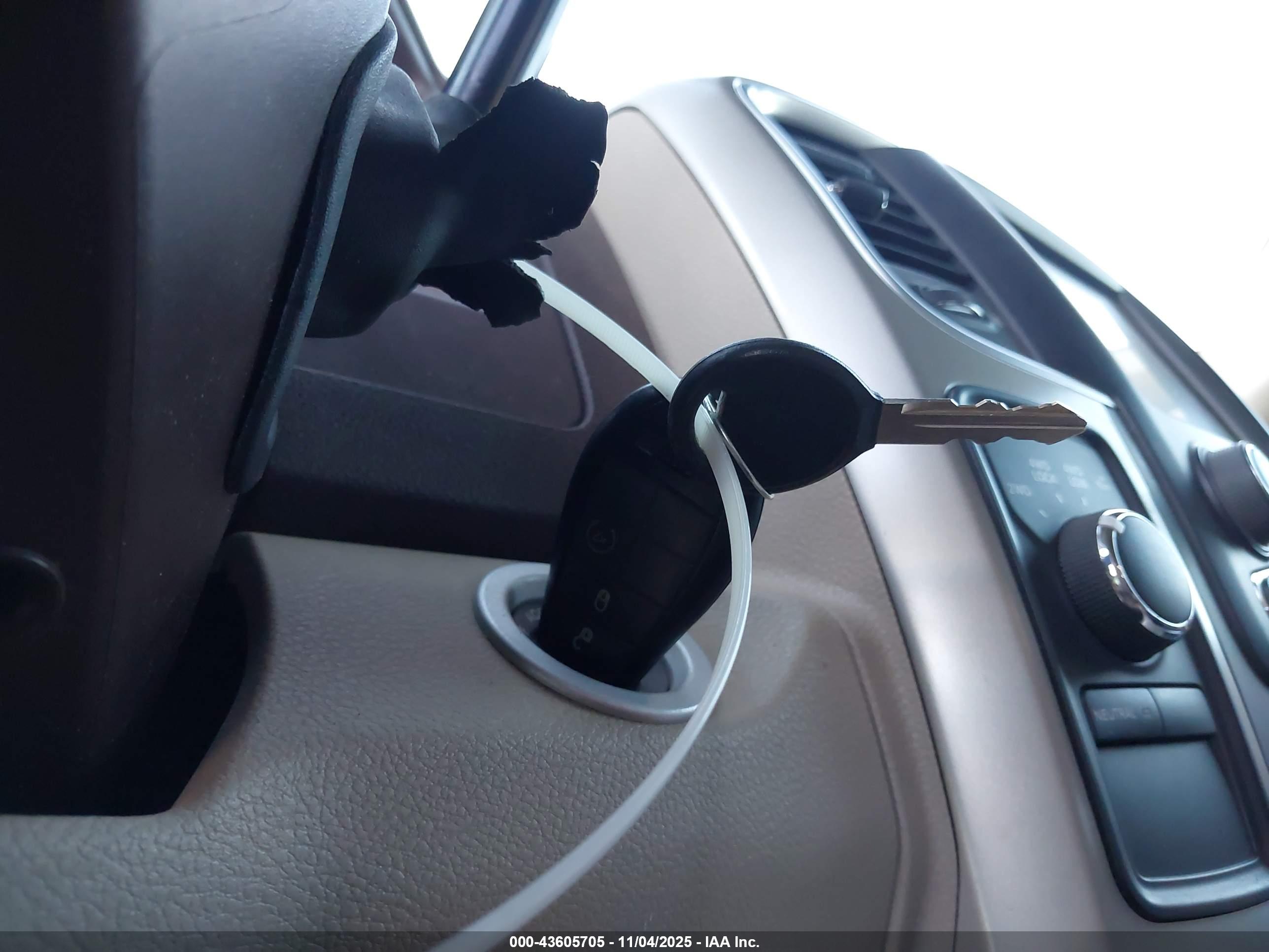 RAM 2500 image 11