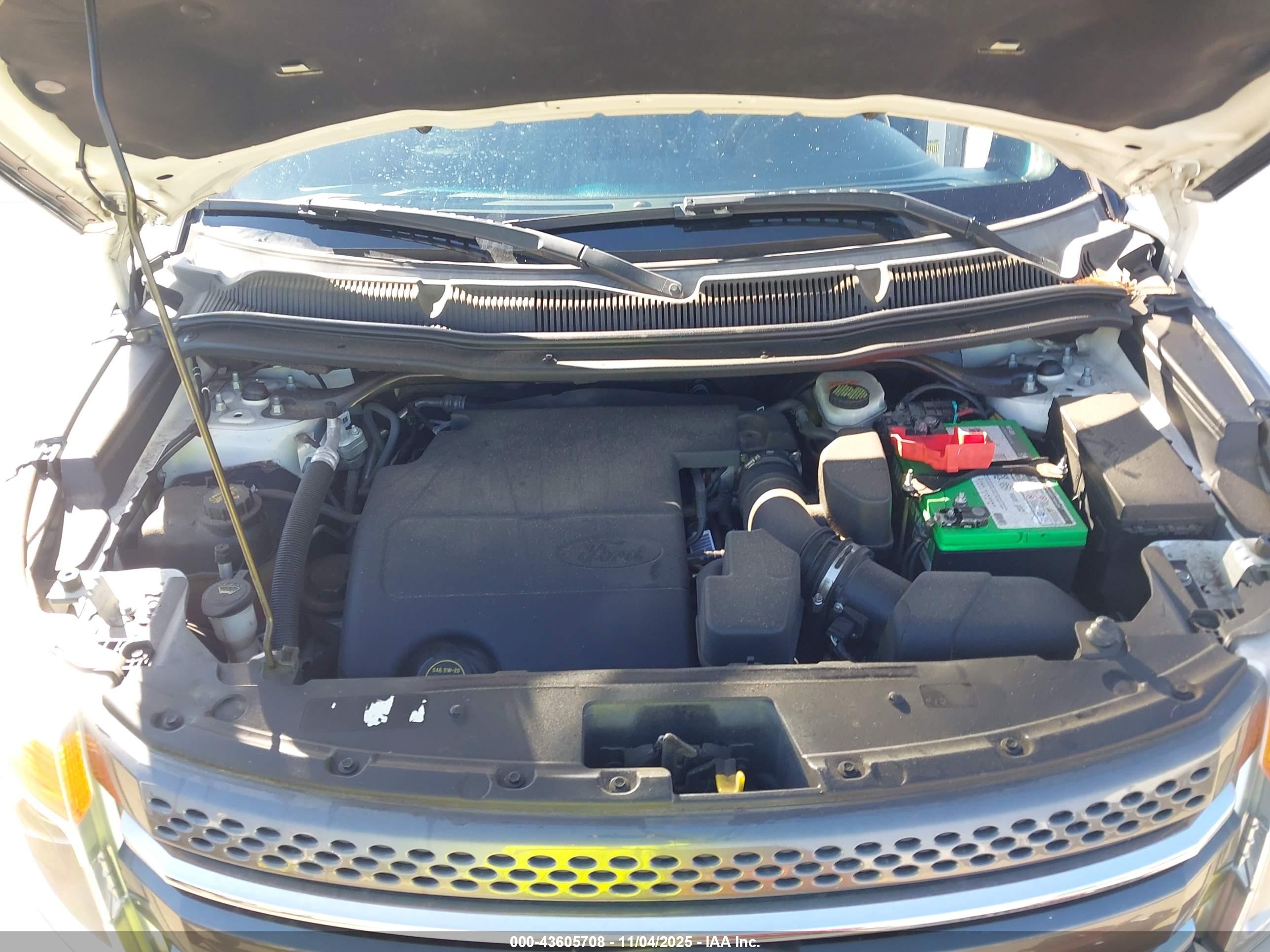 FORD EXPLORER image 10