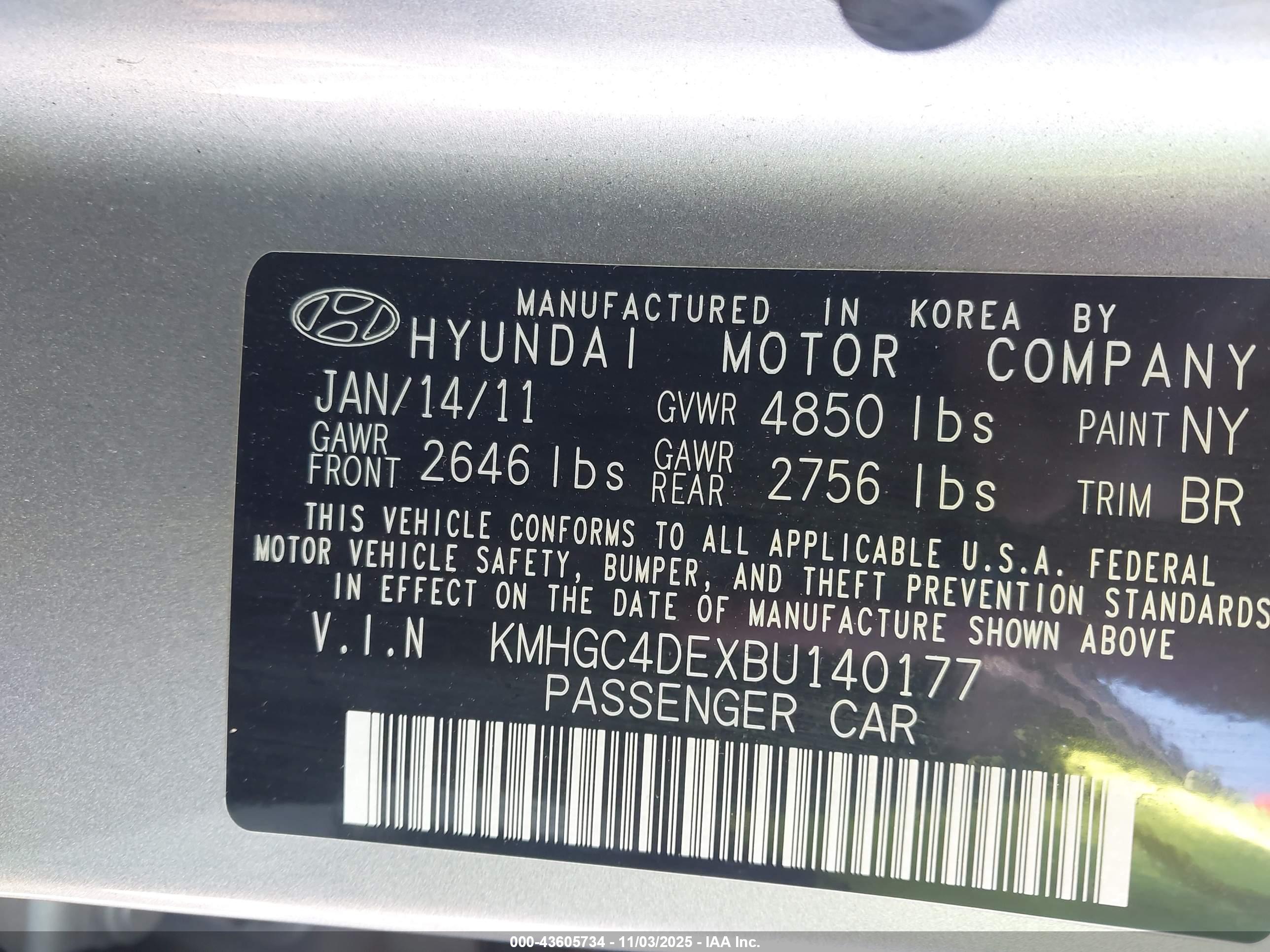 HYUNDAI GENESIS image 9