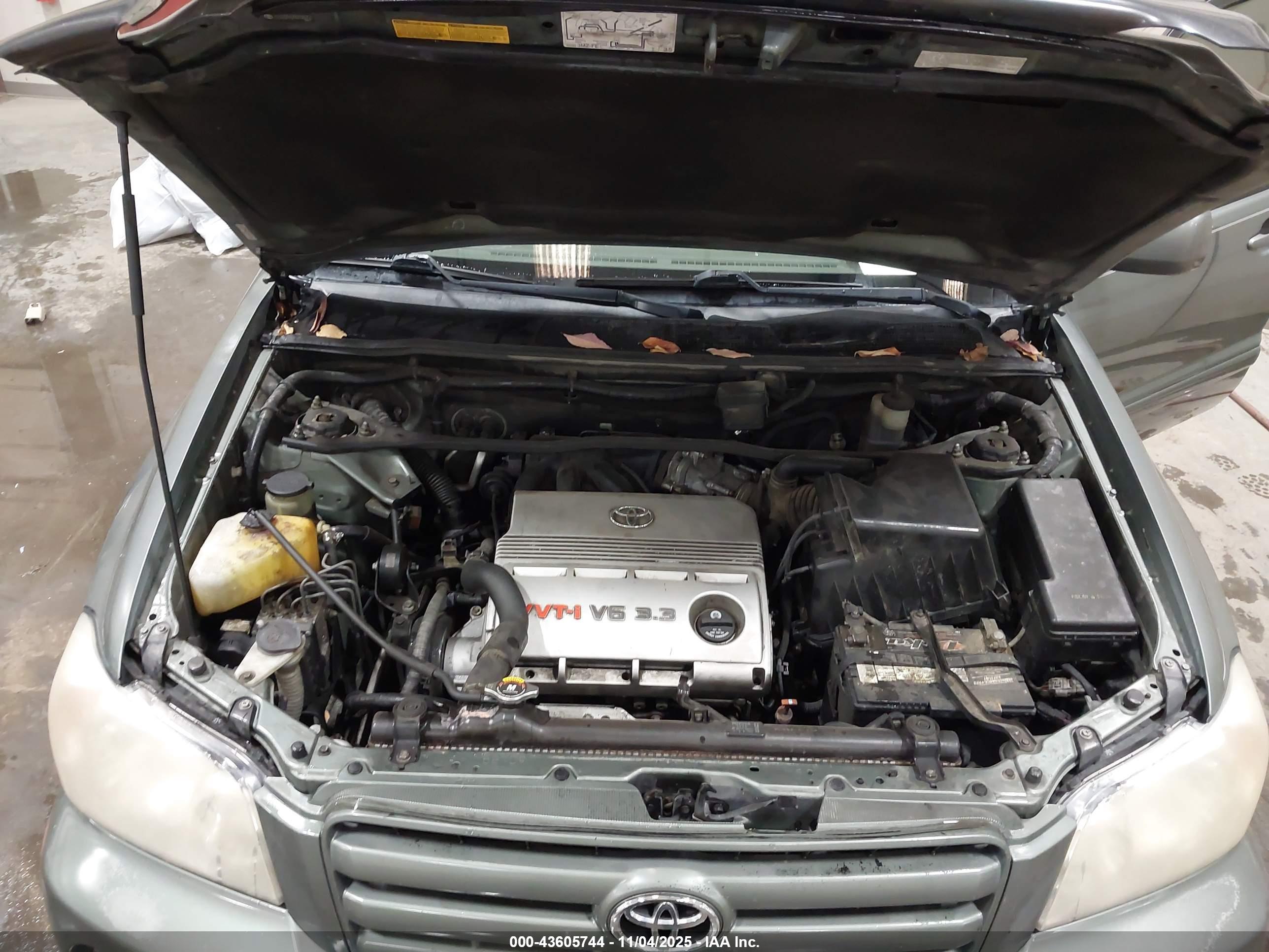 TOYOTA HIGHLANDER image 10