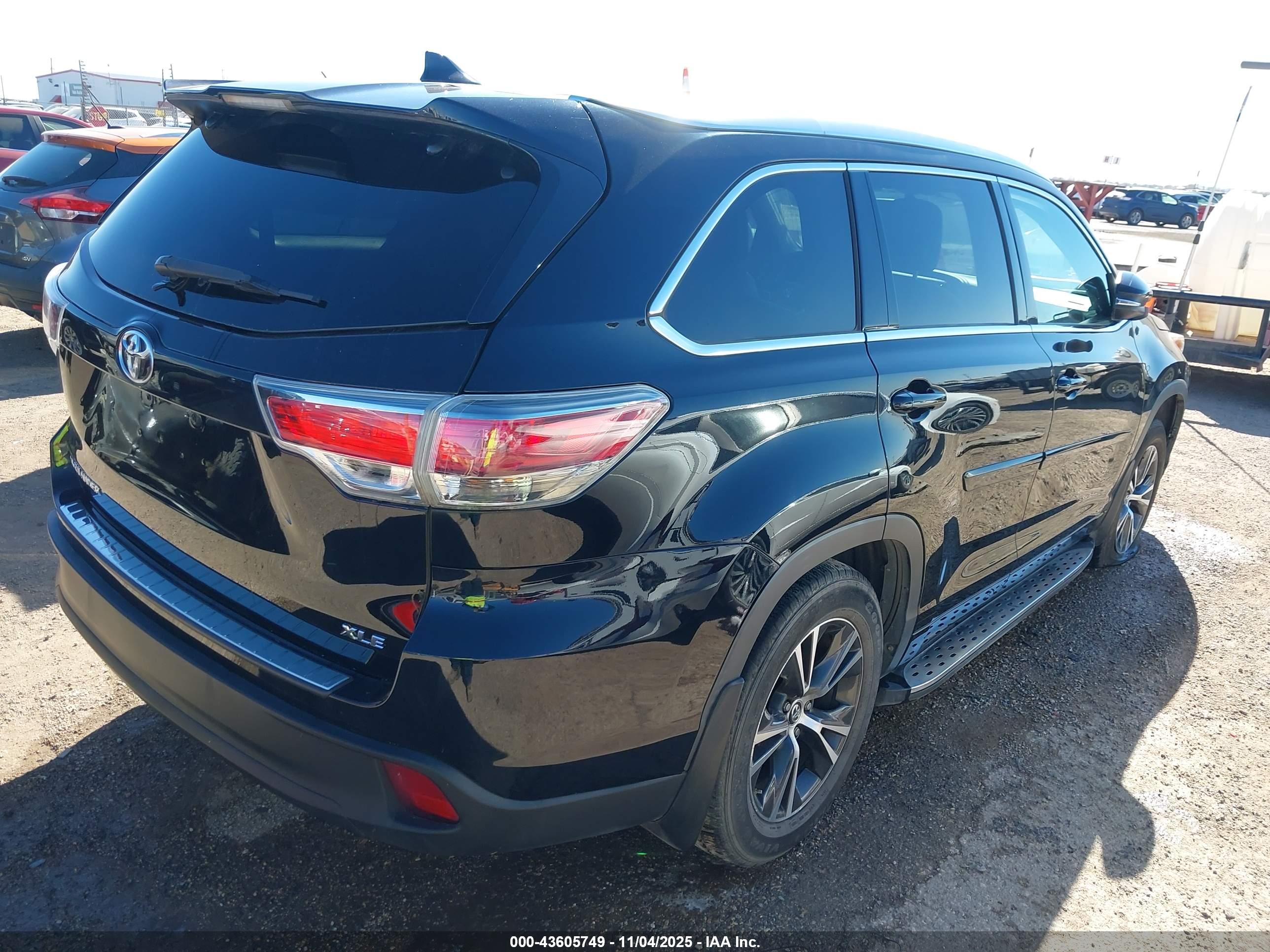 TOYOTA HIGHLANDER image 4