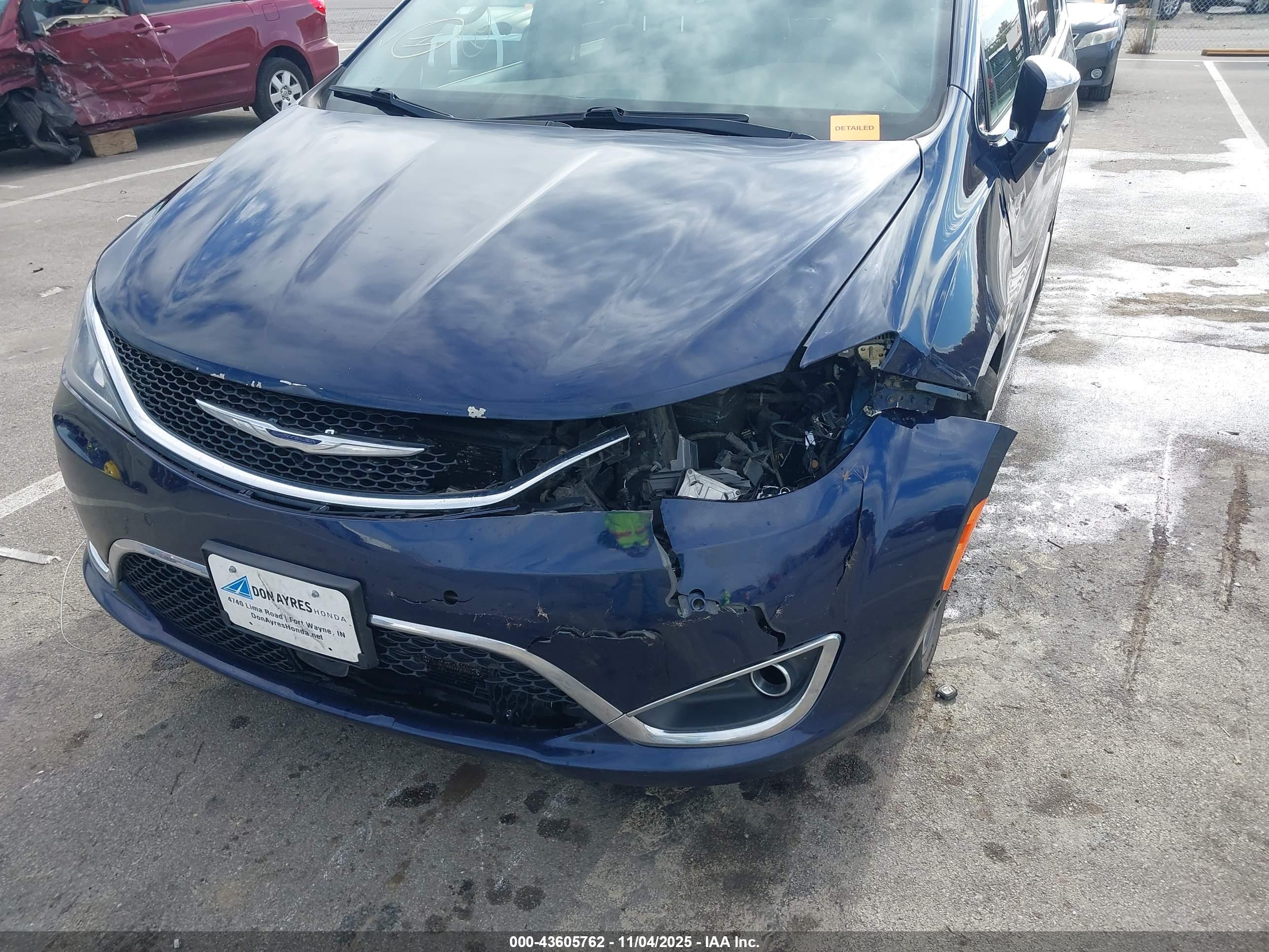 CHRYSLER PACIFICA image 6