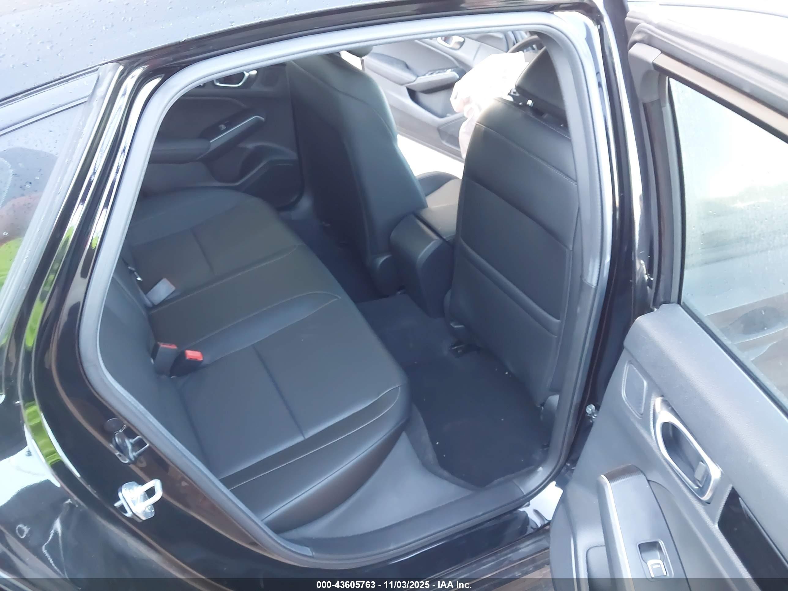 HONDA CIVIC image 8